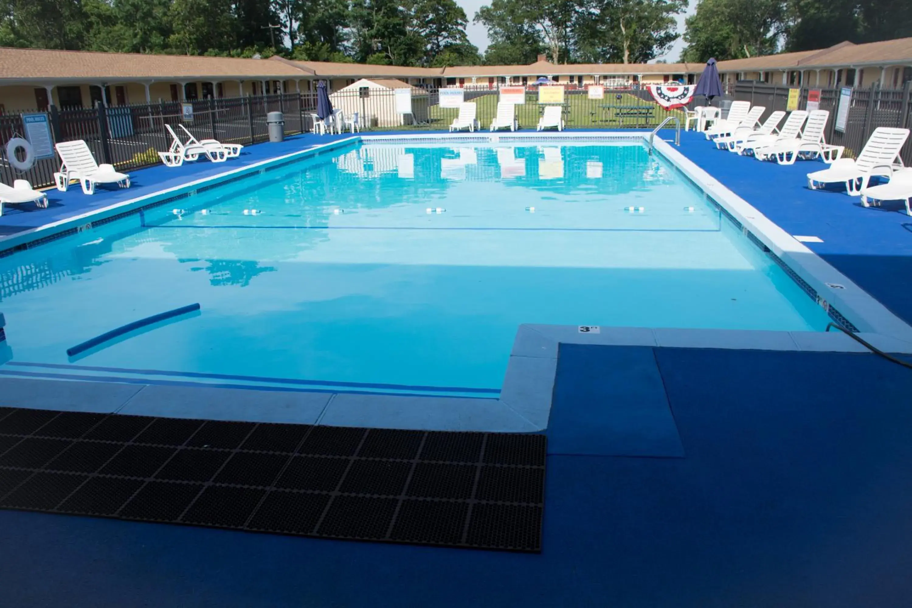Pool view, Swimming Pool in Atlantic Inn and Suites - Wall Township