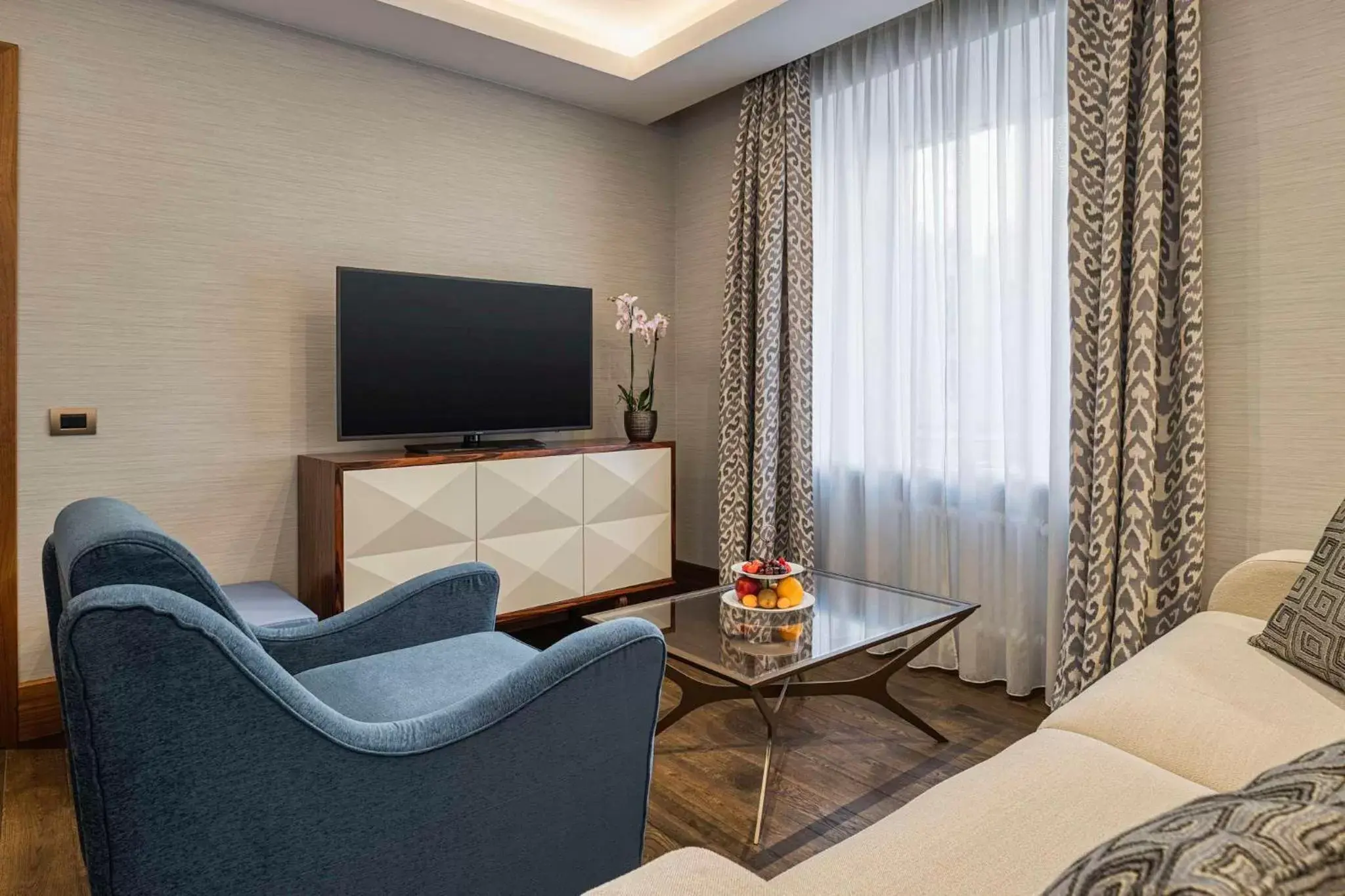 Bedroom, Seating Area in Grand Hotel Kempinski Riga