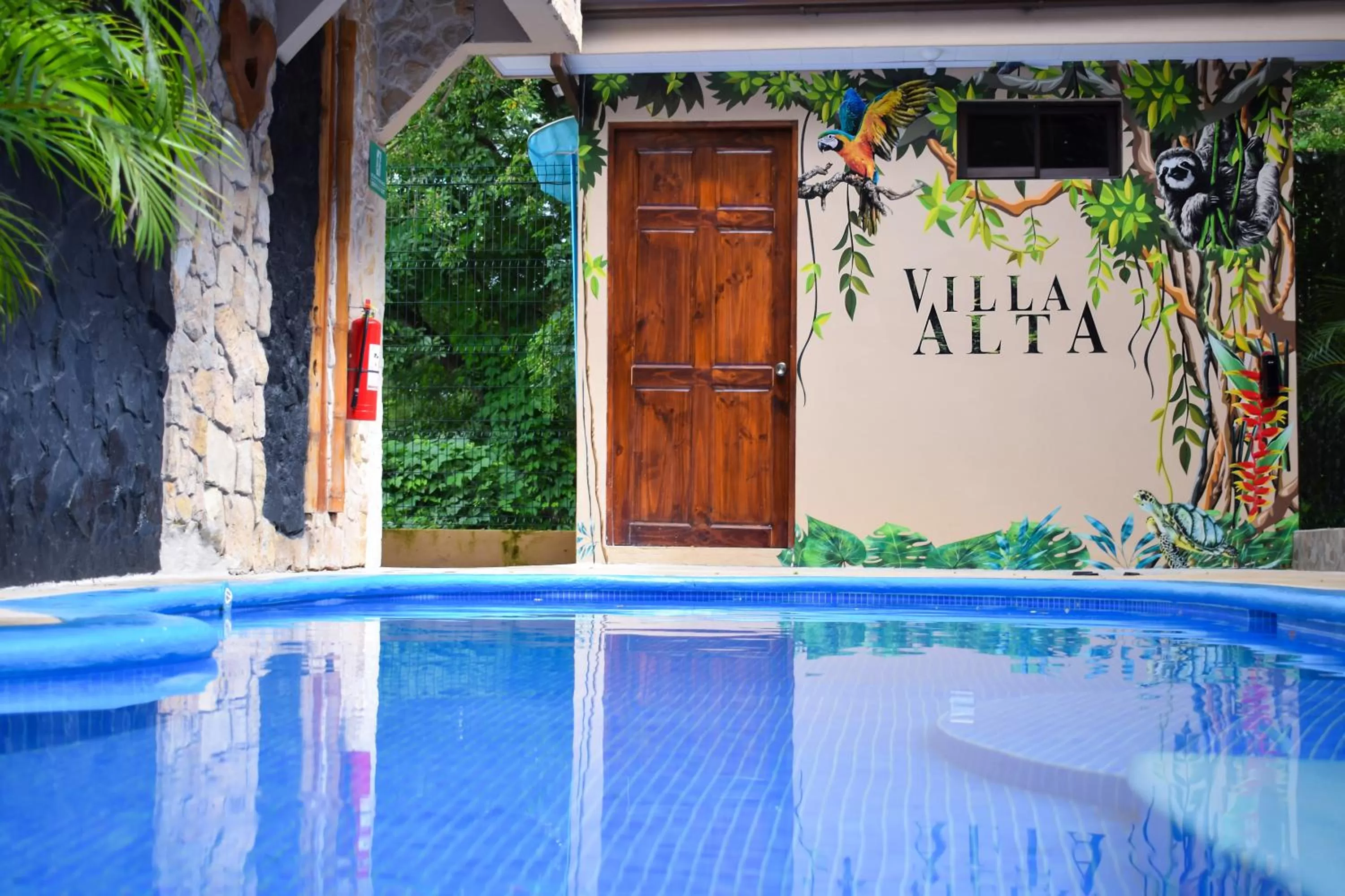 Swimming Pool in Apartotel VILLA ALTA TAMARINDO