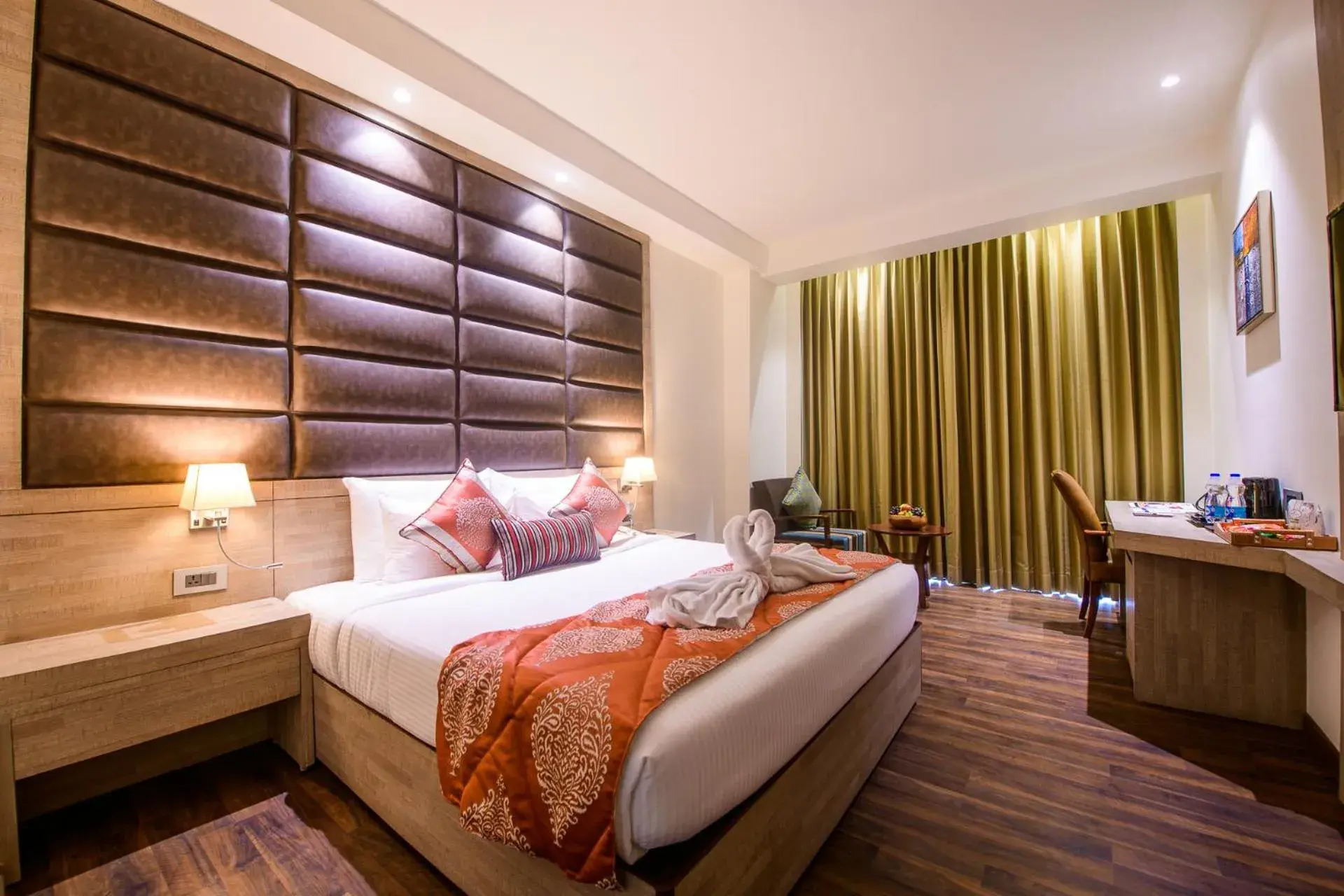 Bedroom, Bed in Best Western La Vista Pathankot