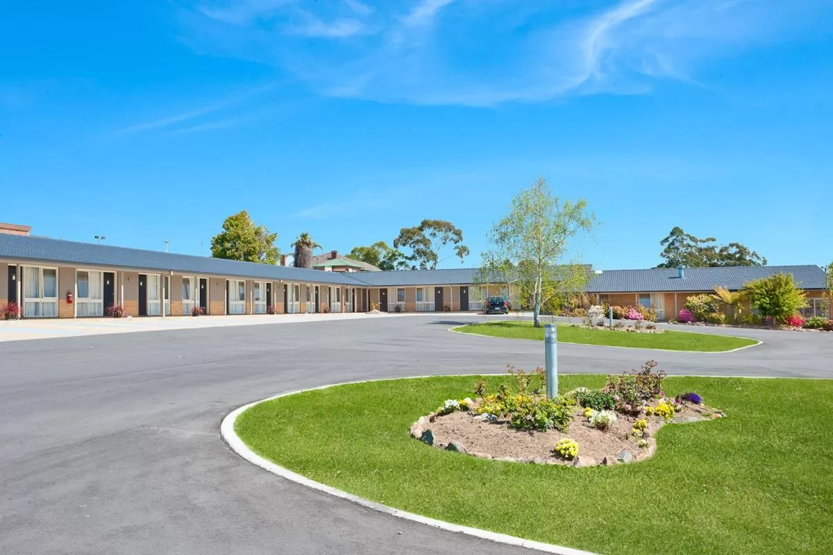 Property building in Bega Village Motor Inn