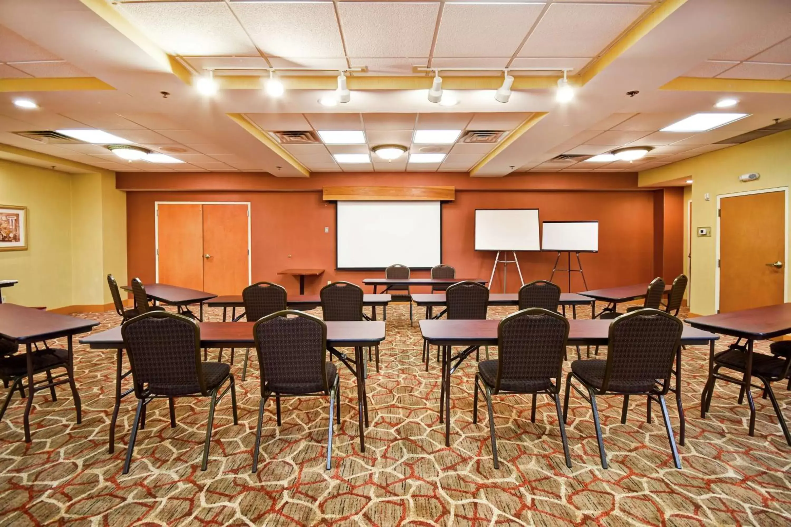 Meeting/conference room in Hampton Inn Chicopee - Springfield