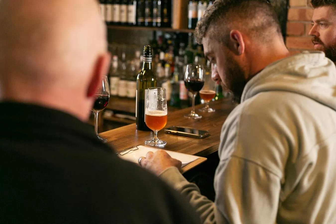 Lounge or bar in The Crossing Motel
