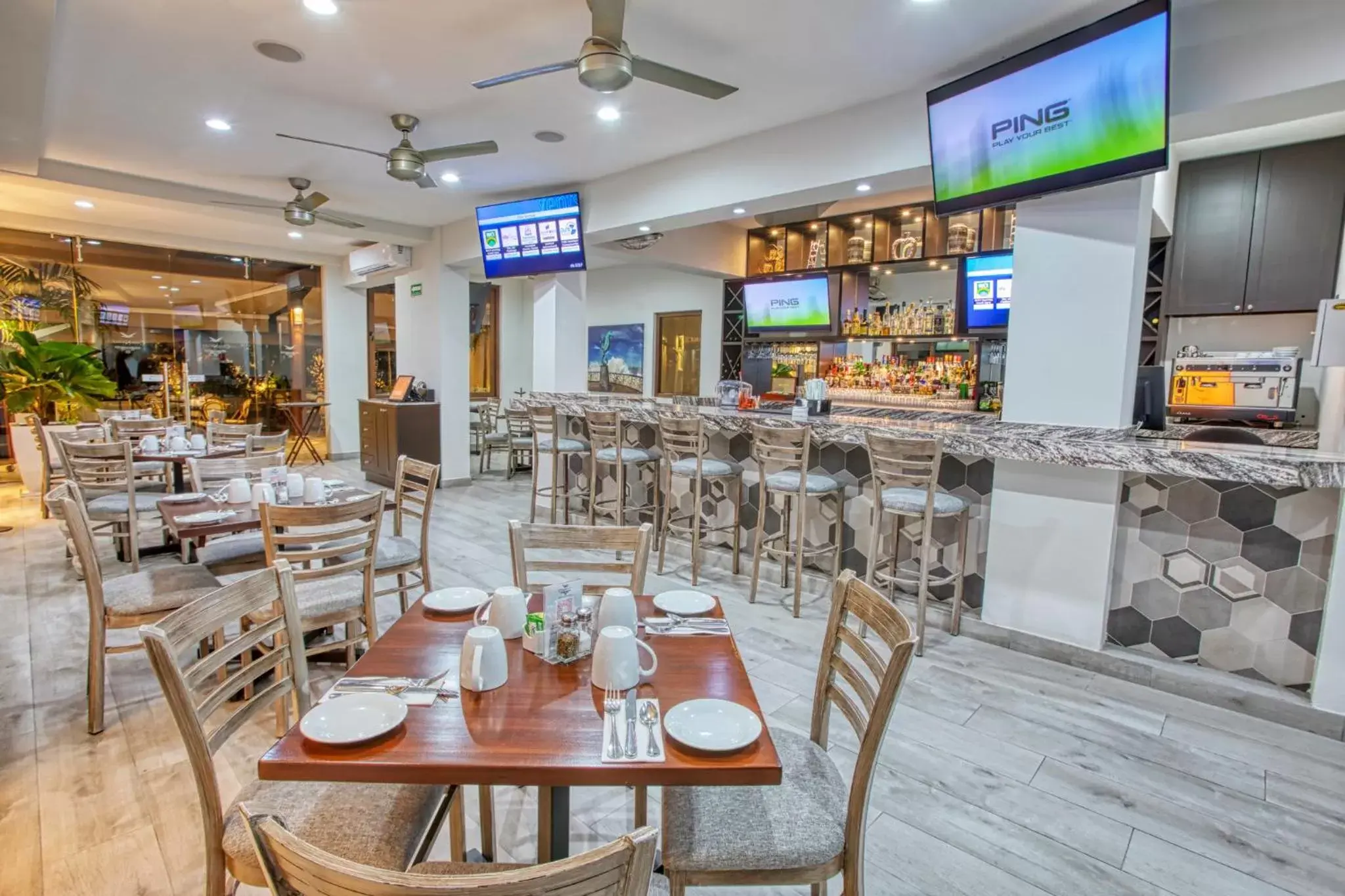 Dining area, Restaurant/Places to Eat in Casa Nicole Boutique Hotel