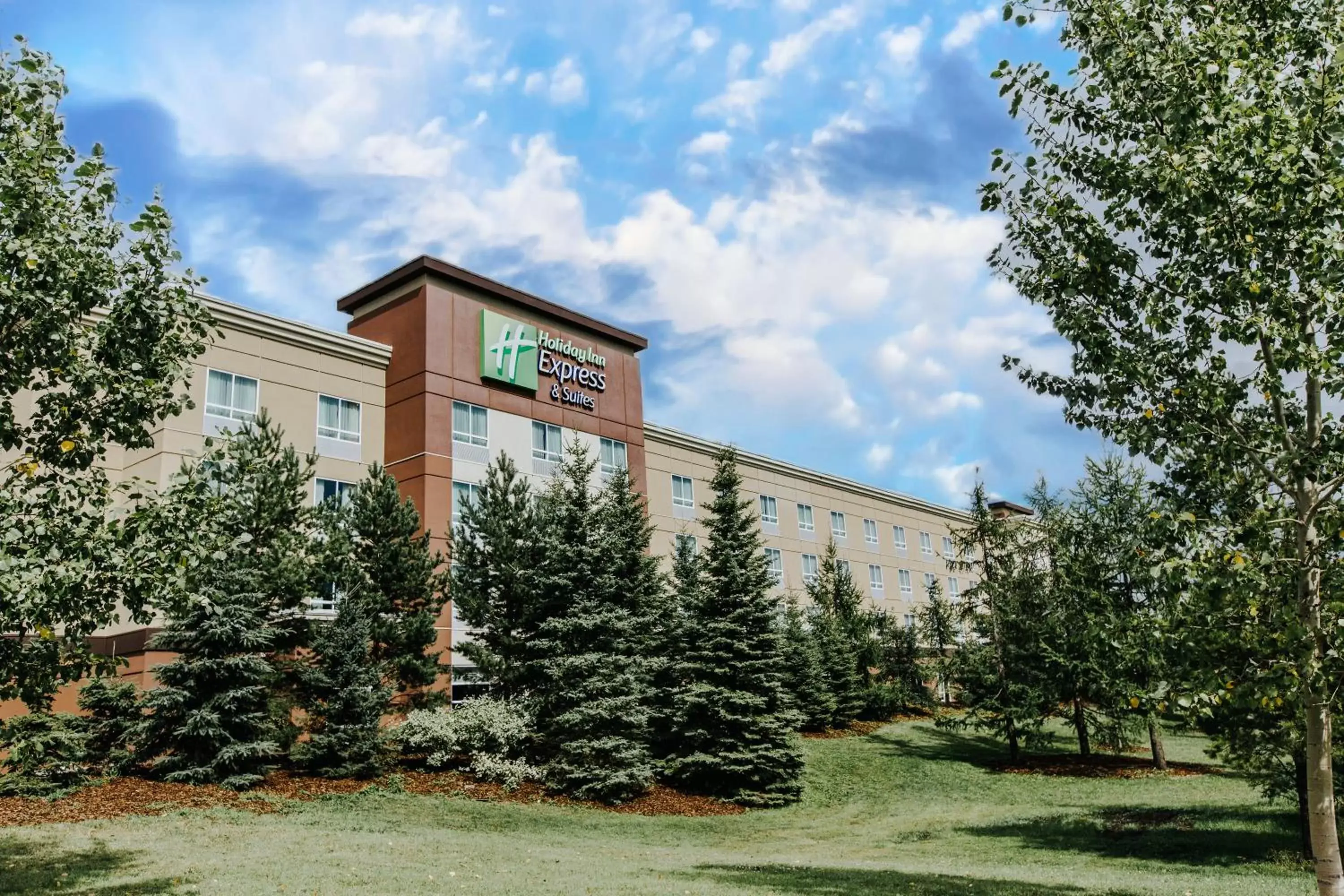 Property Building in Holiday Inn Express & Suites Spruce Grove - Stony Plain, an IHG Hotel