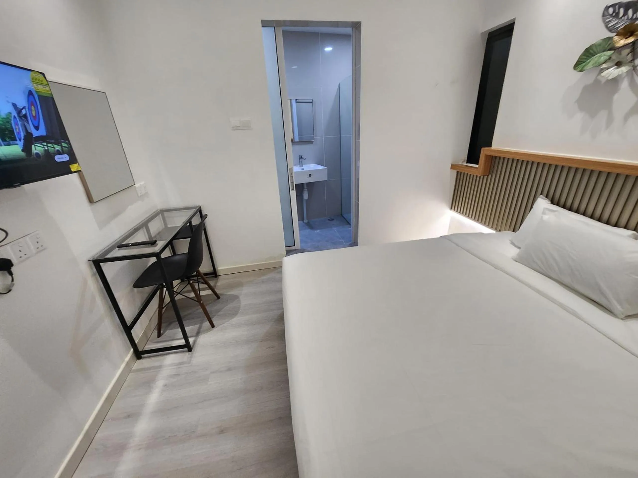 Bed in One Point Hotel