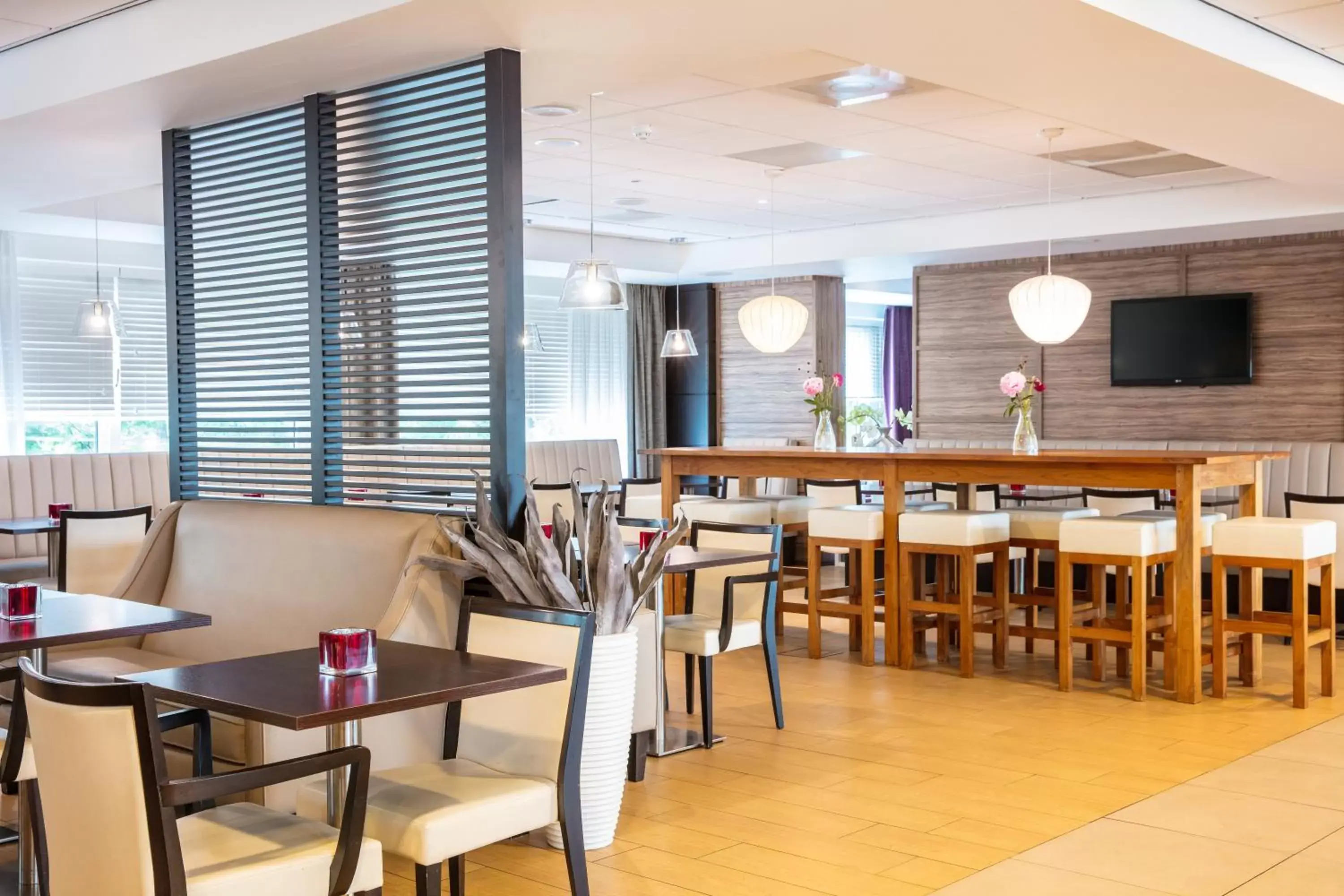 Restaurant/Places to Eat in Holiday Inn Express Amsterdam - Sloterdijk Station, an IHG Hotel