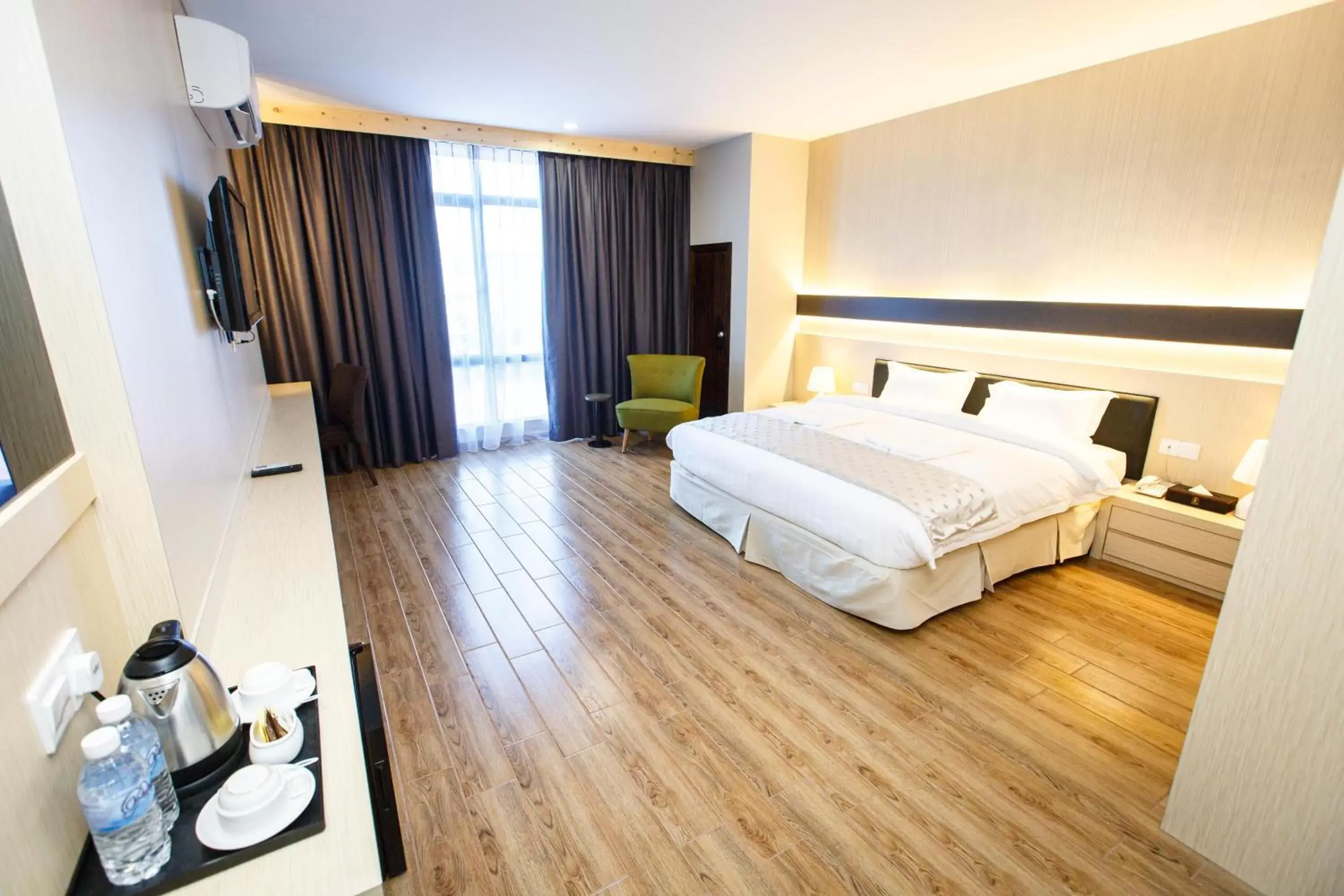 Bed in Lintas Platinum Hotel Bed in Lintas Platinum Hotel