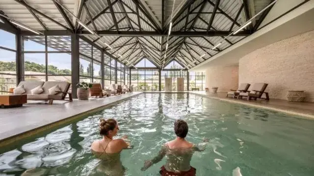 Spa and wellness centre/facilities, Swimming Pool in Le Grand Pavillon Chantilly