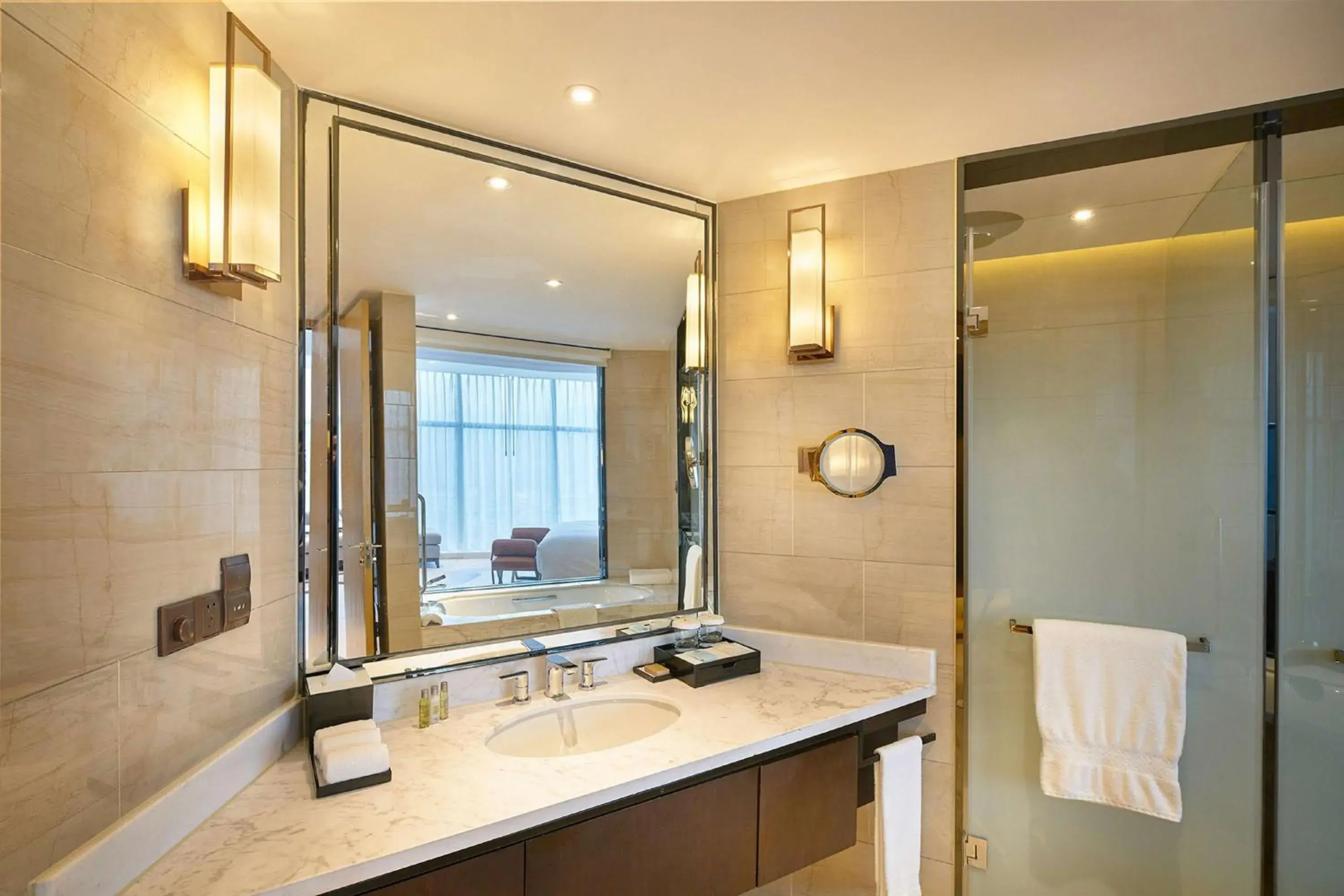 Bathroom in DoubleTree By Hilton Ningbo Beilun