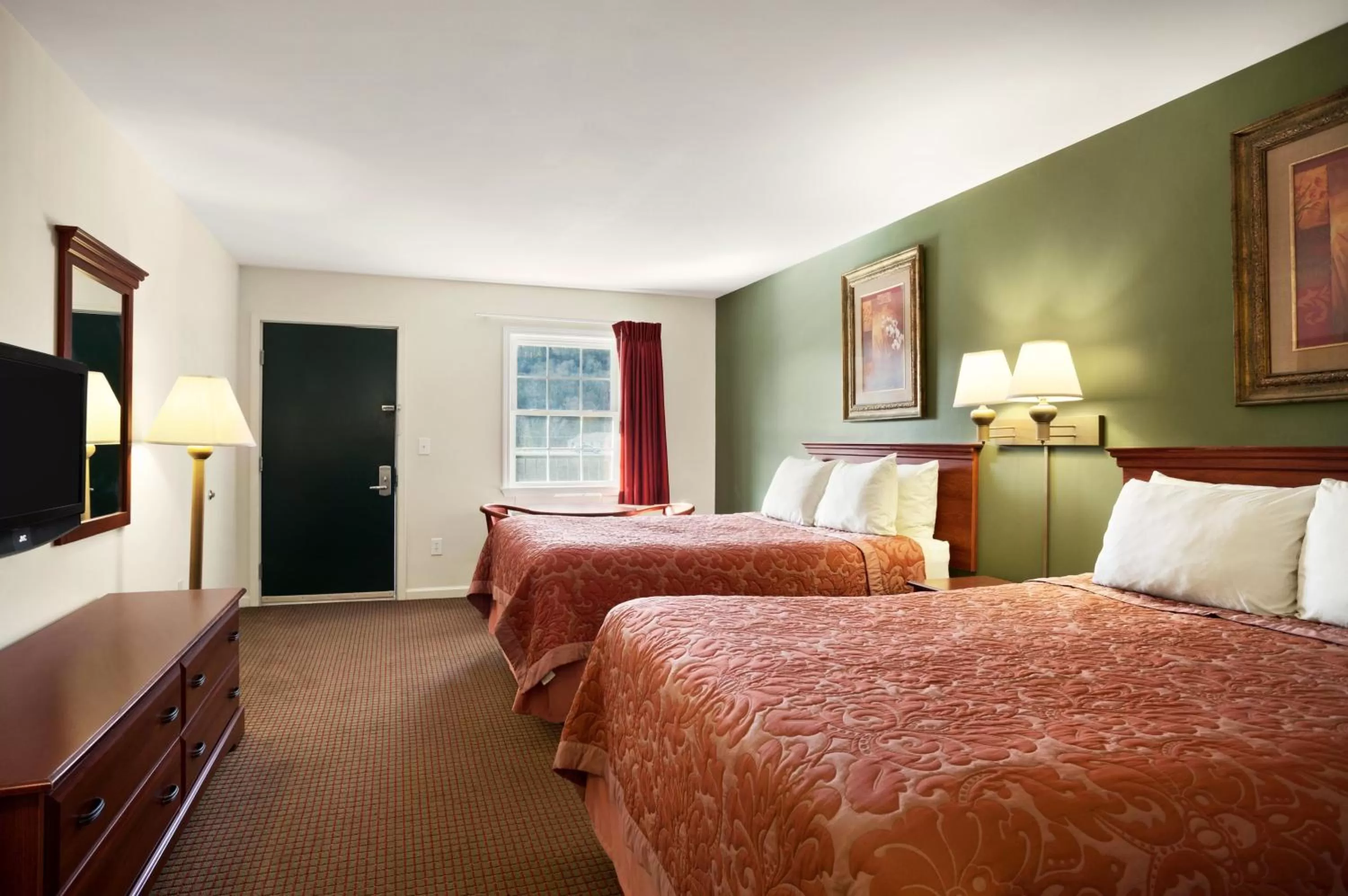 Bedroom, Bed in Super 8 by Wyndham Mifflinville Near Bloomsburg