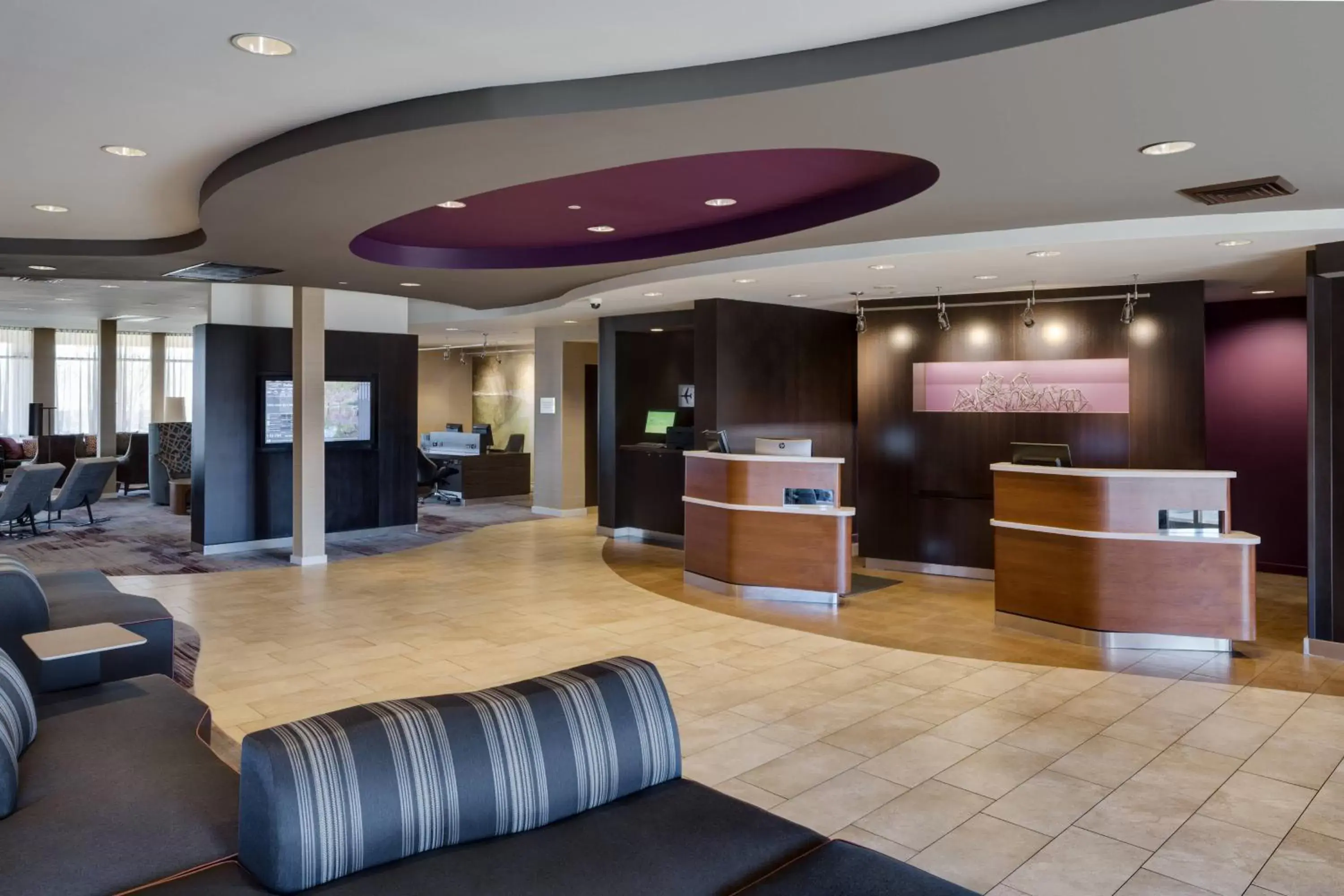 Lobby or reception, Lobby/Reception in Courtyard by Marriott Providence Warwick