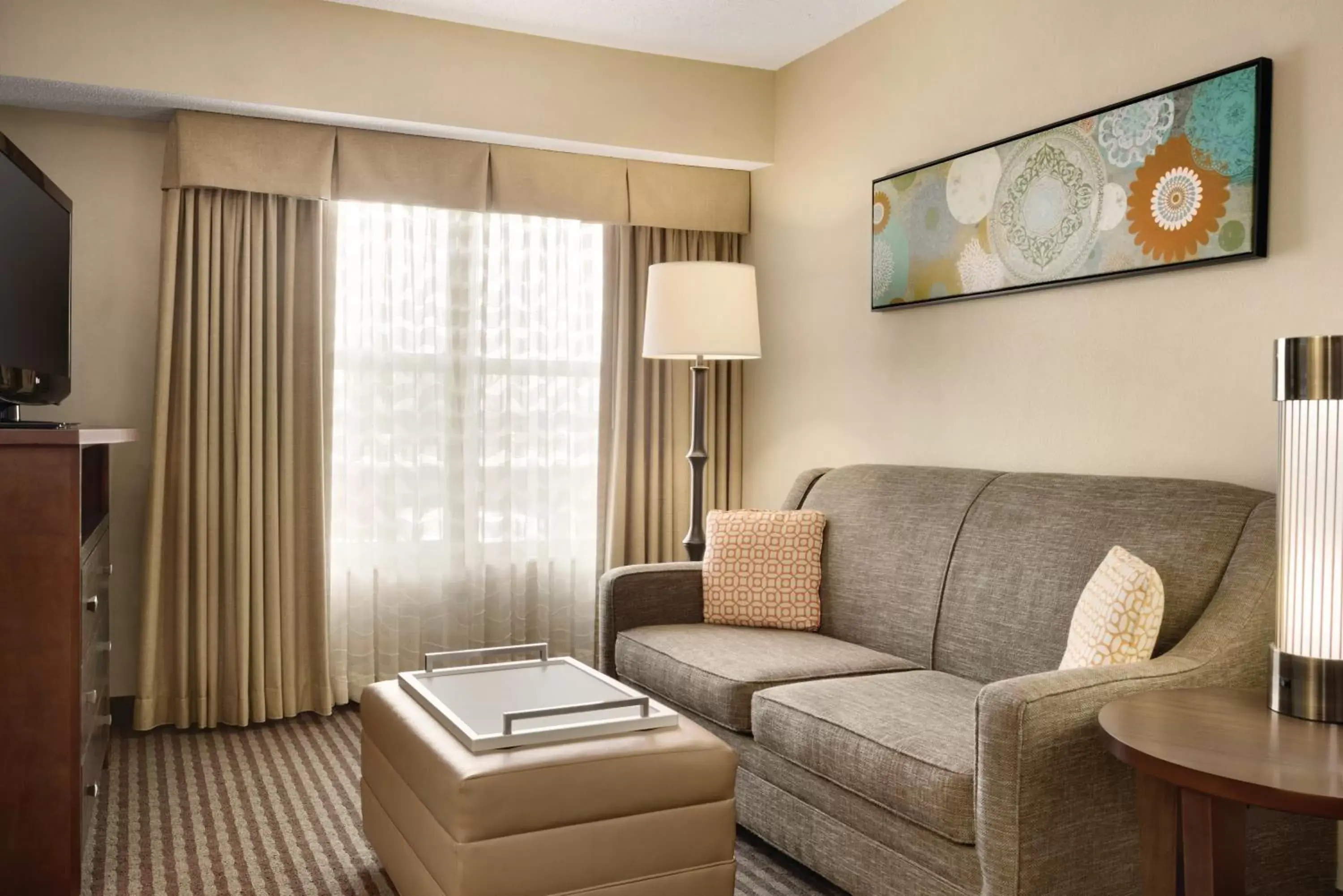 Seating Area in Homewood Suites Grand Rapids