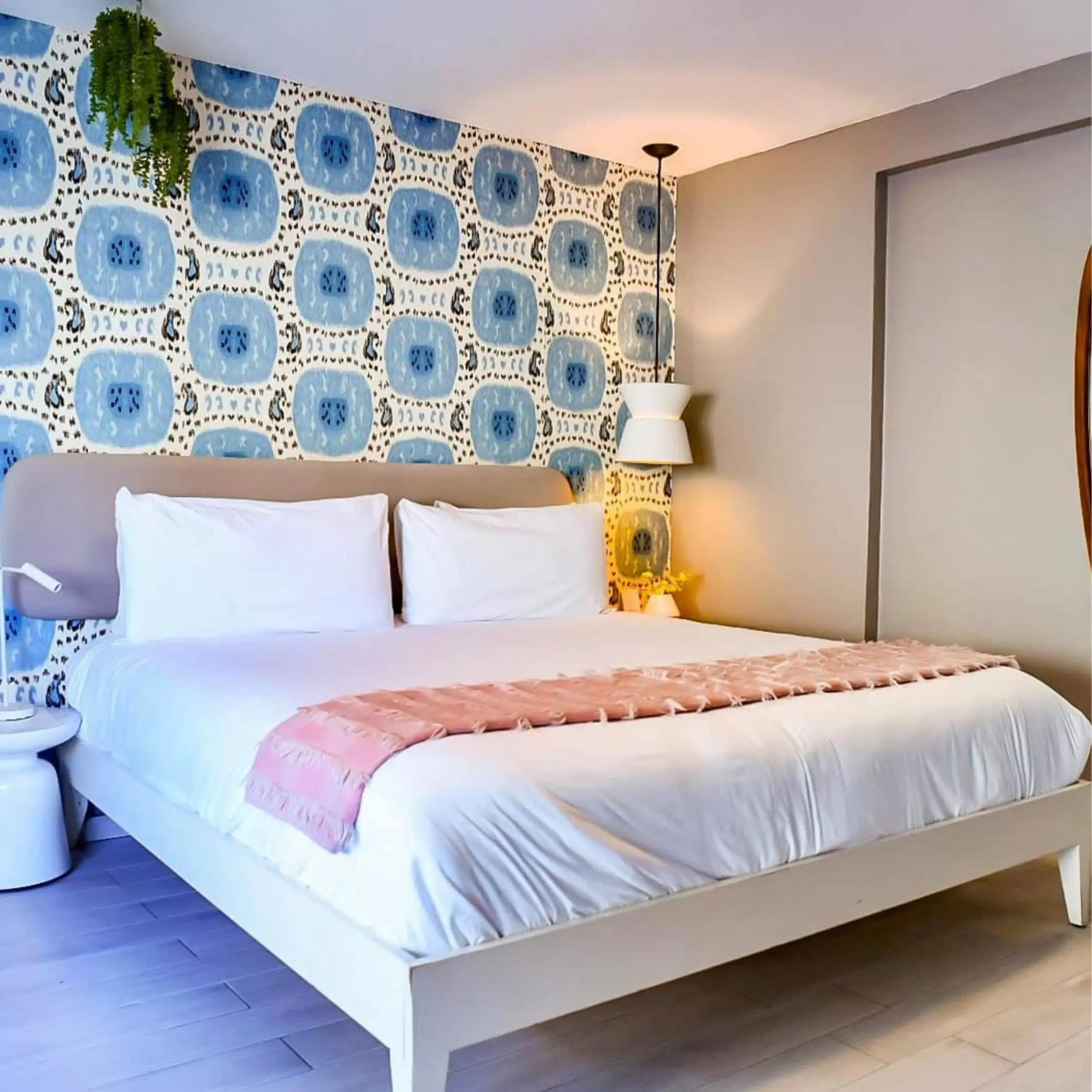 Bed in Trópica Beach Hotel