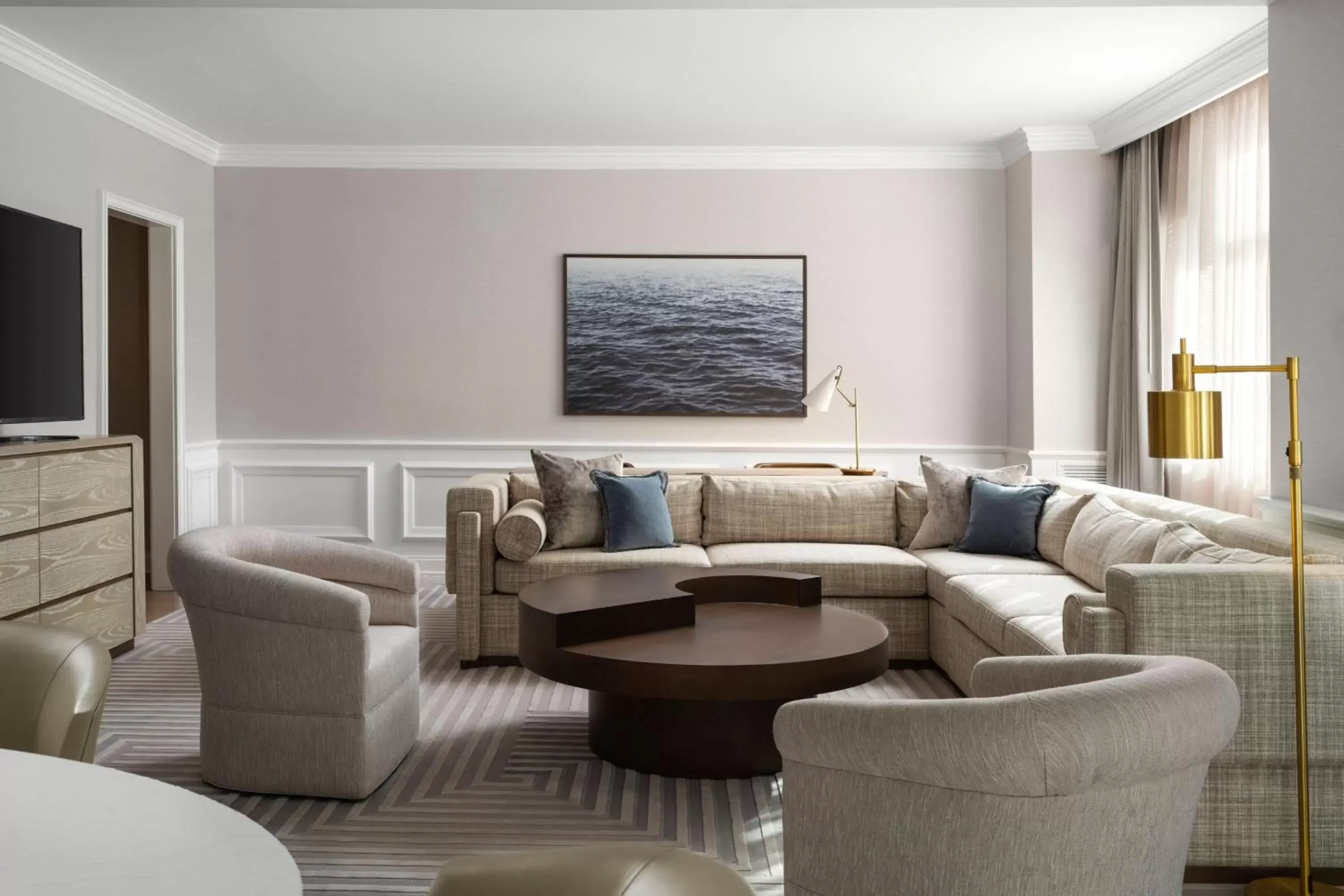 Living room, Seating Area in The Westin Philadelphia