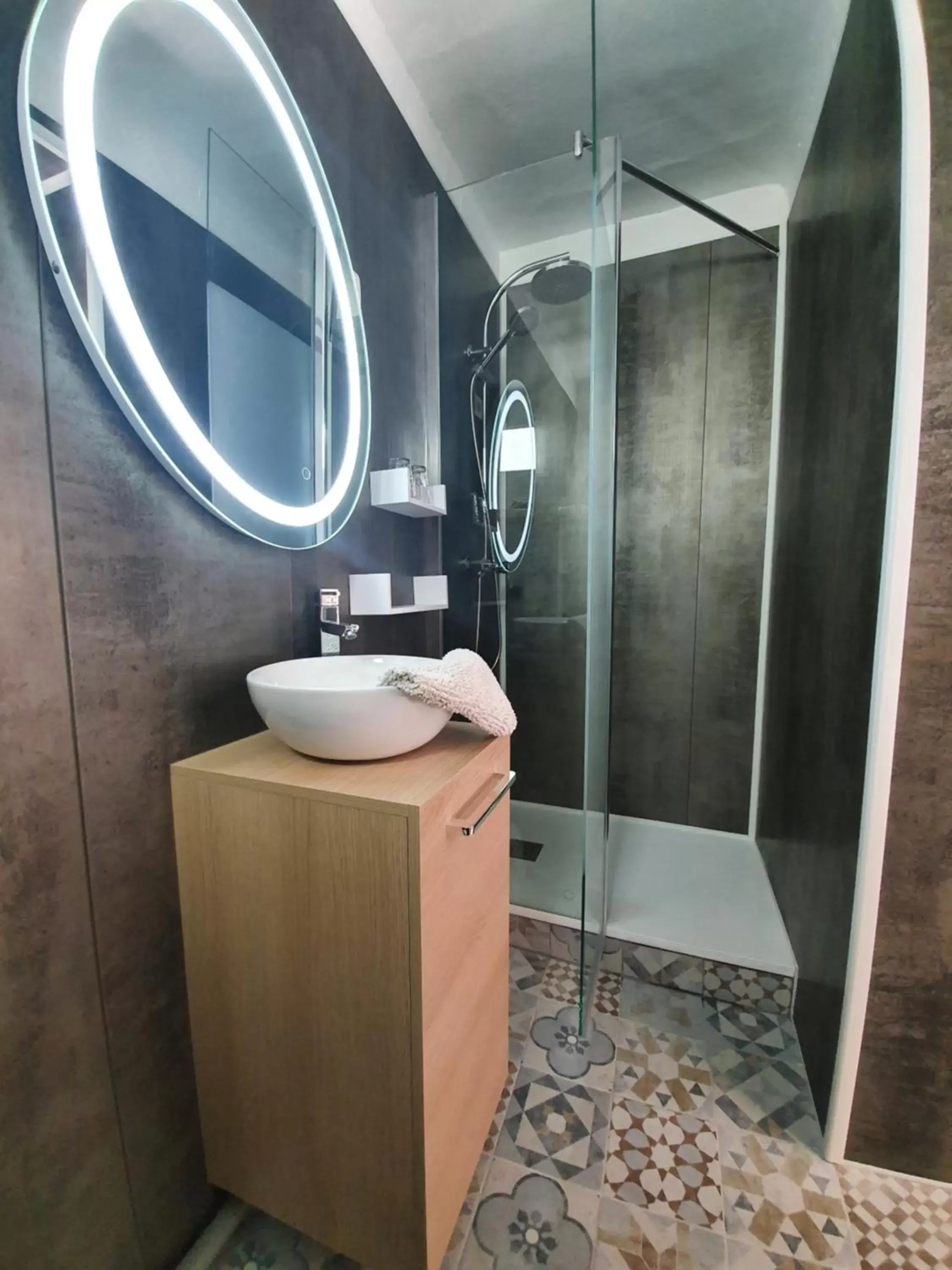 Bathroom in Hôtel Auberge Provençale