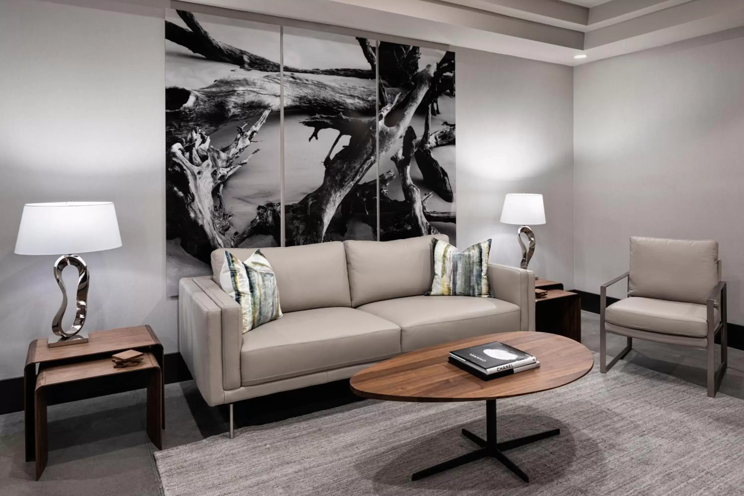 Living room, Seating Area in Ann Arbor Marriott Ypsilanti at Eagle Crest