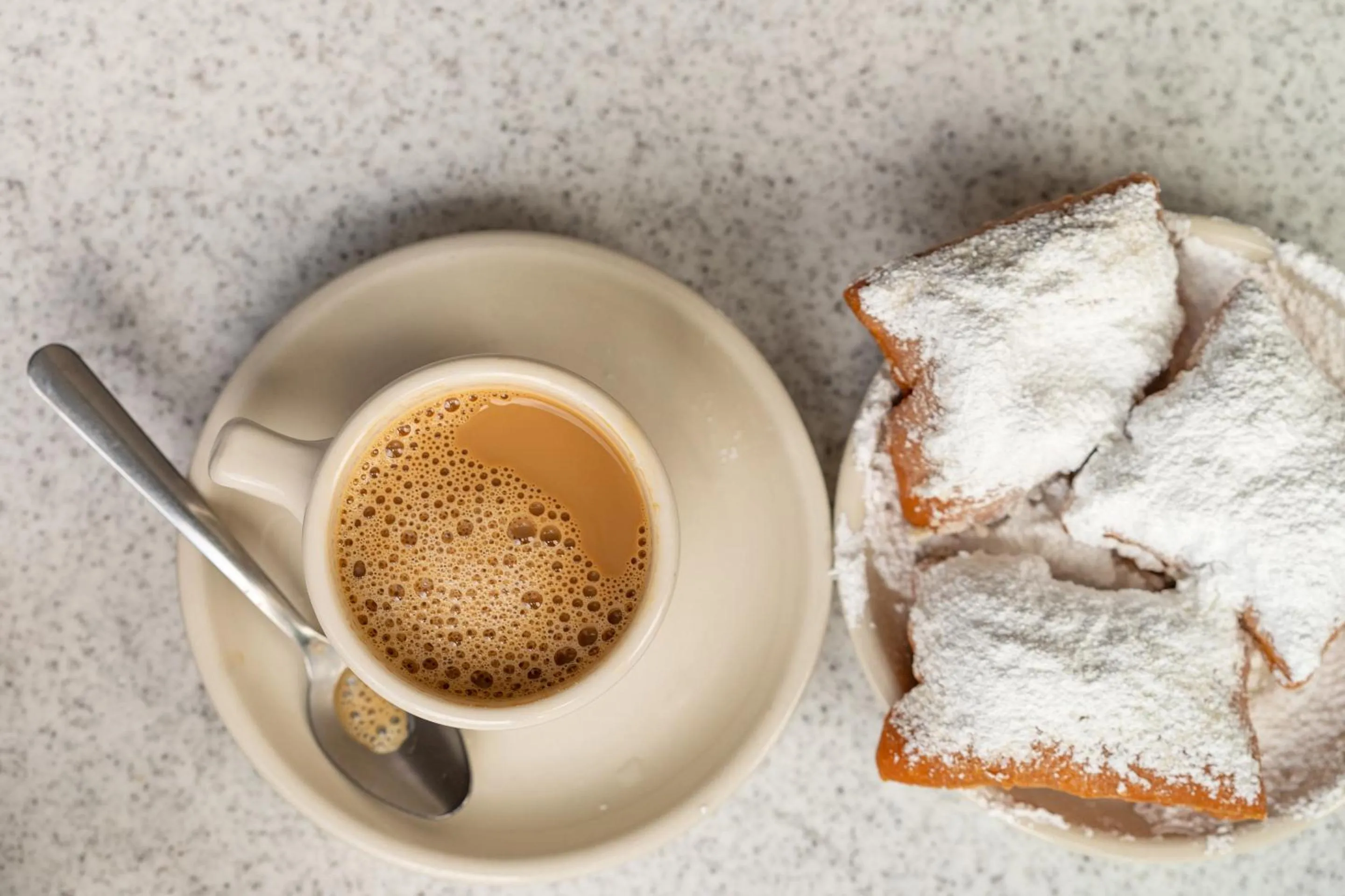 Food and drinks in Hotel de la Monnaie, French Quarter