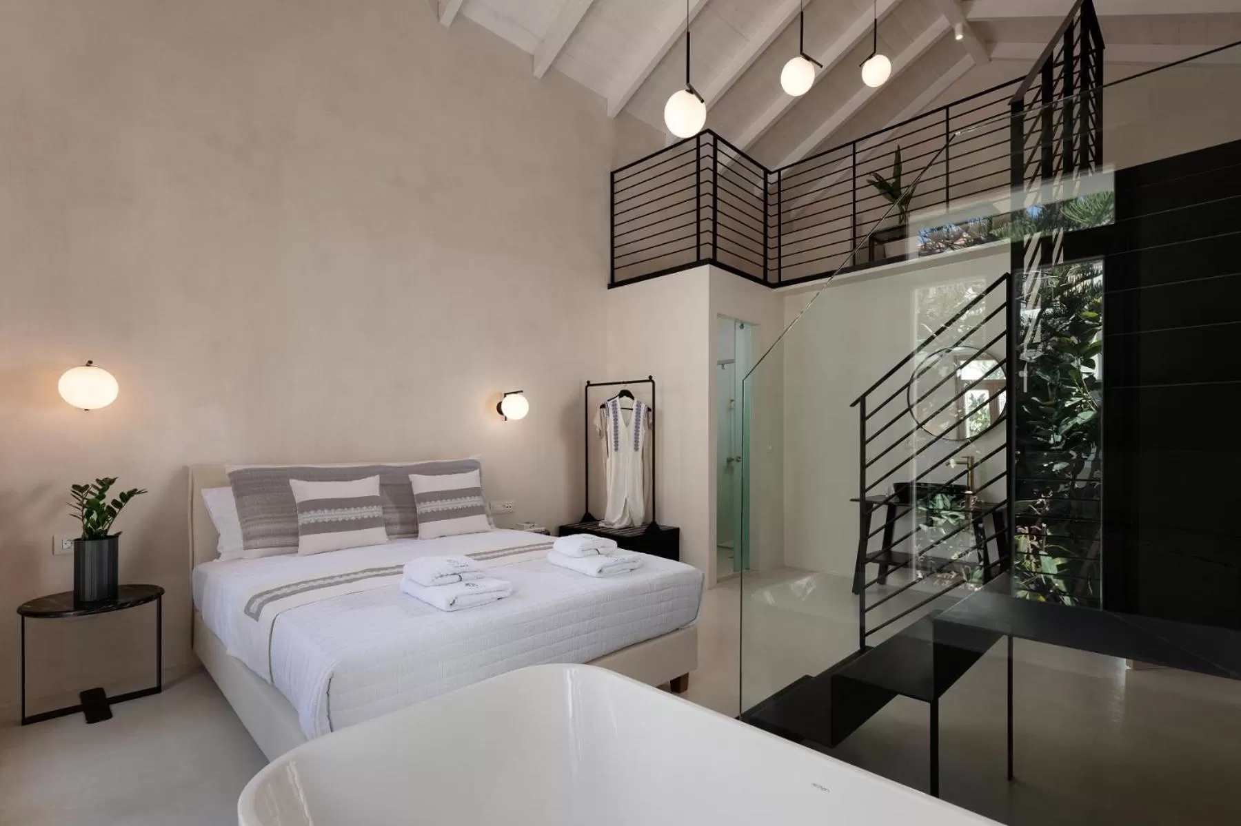 Bed in Sutor Chic Manor hotel