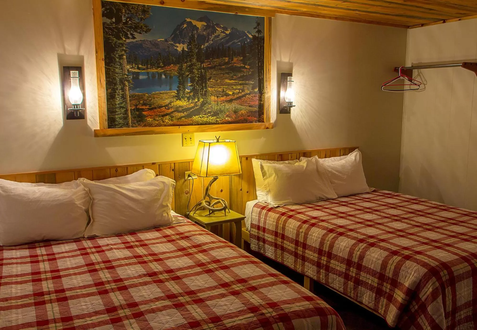 Bed in High Country Motel and Cabins