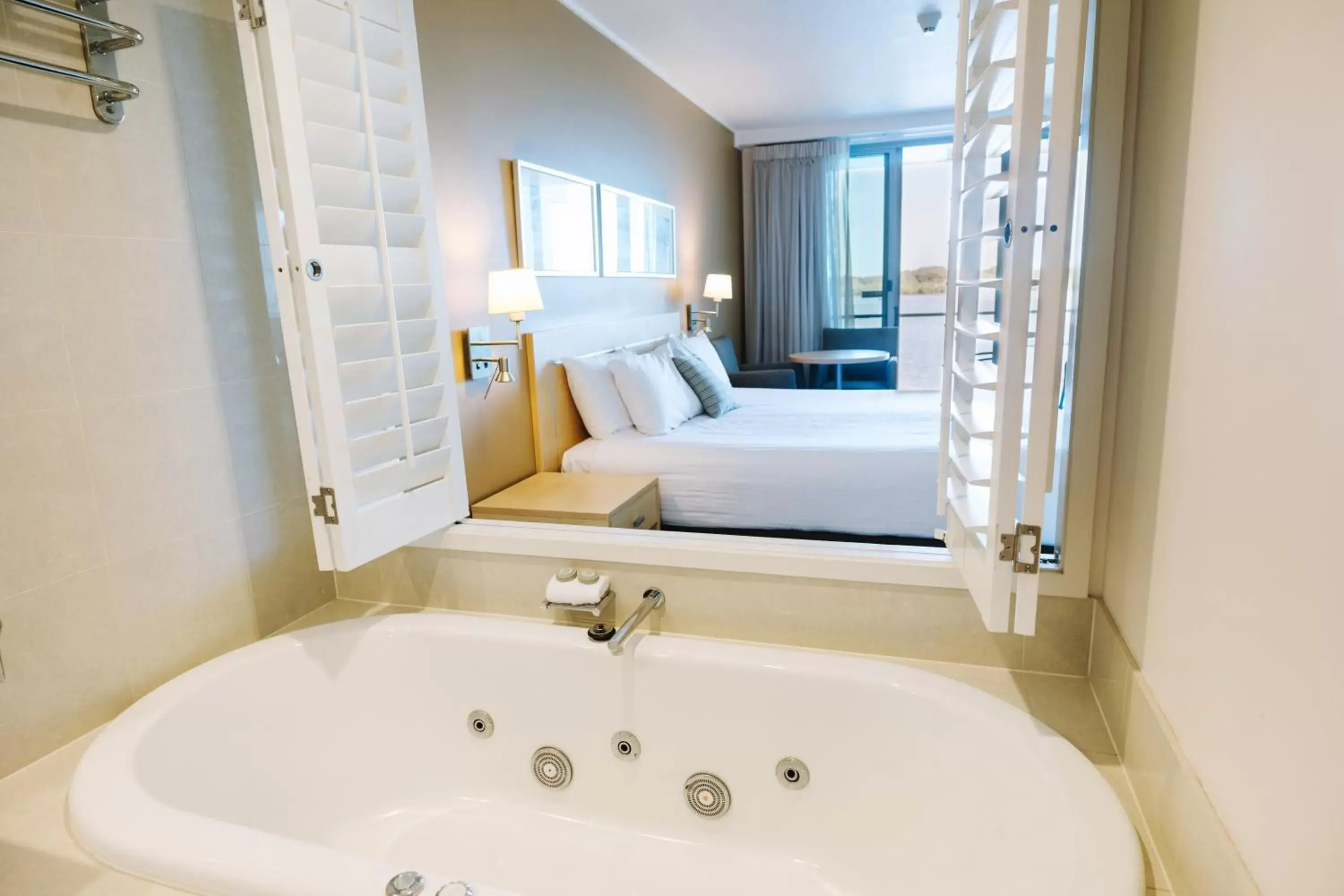 Bathroom in Ramada Hotel & Suites by Wyndham Ballina Byron