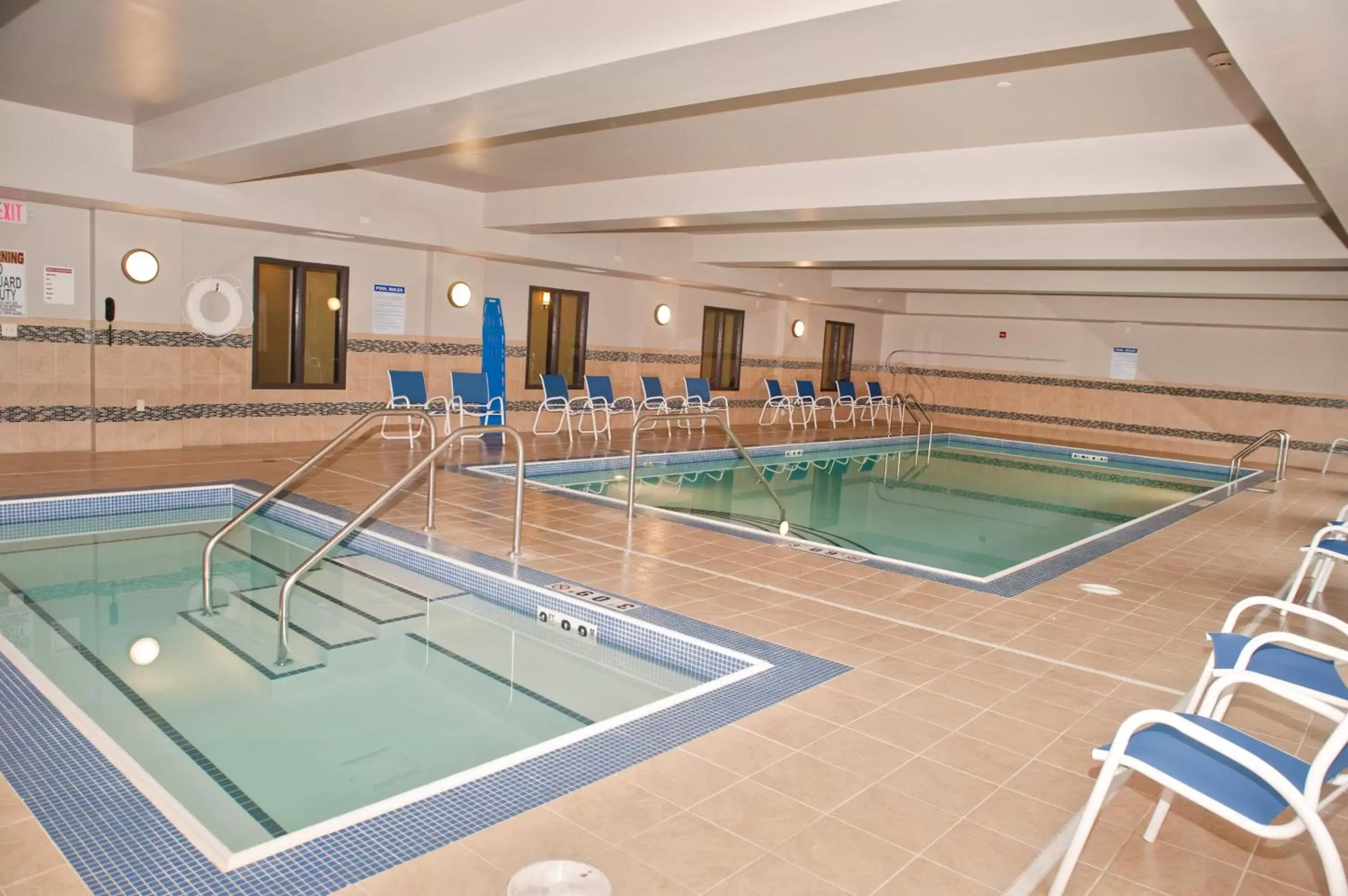 Swimming Pool in Astoria Extended Stay & Event Center