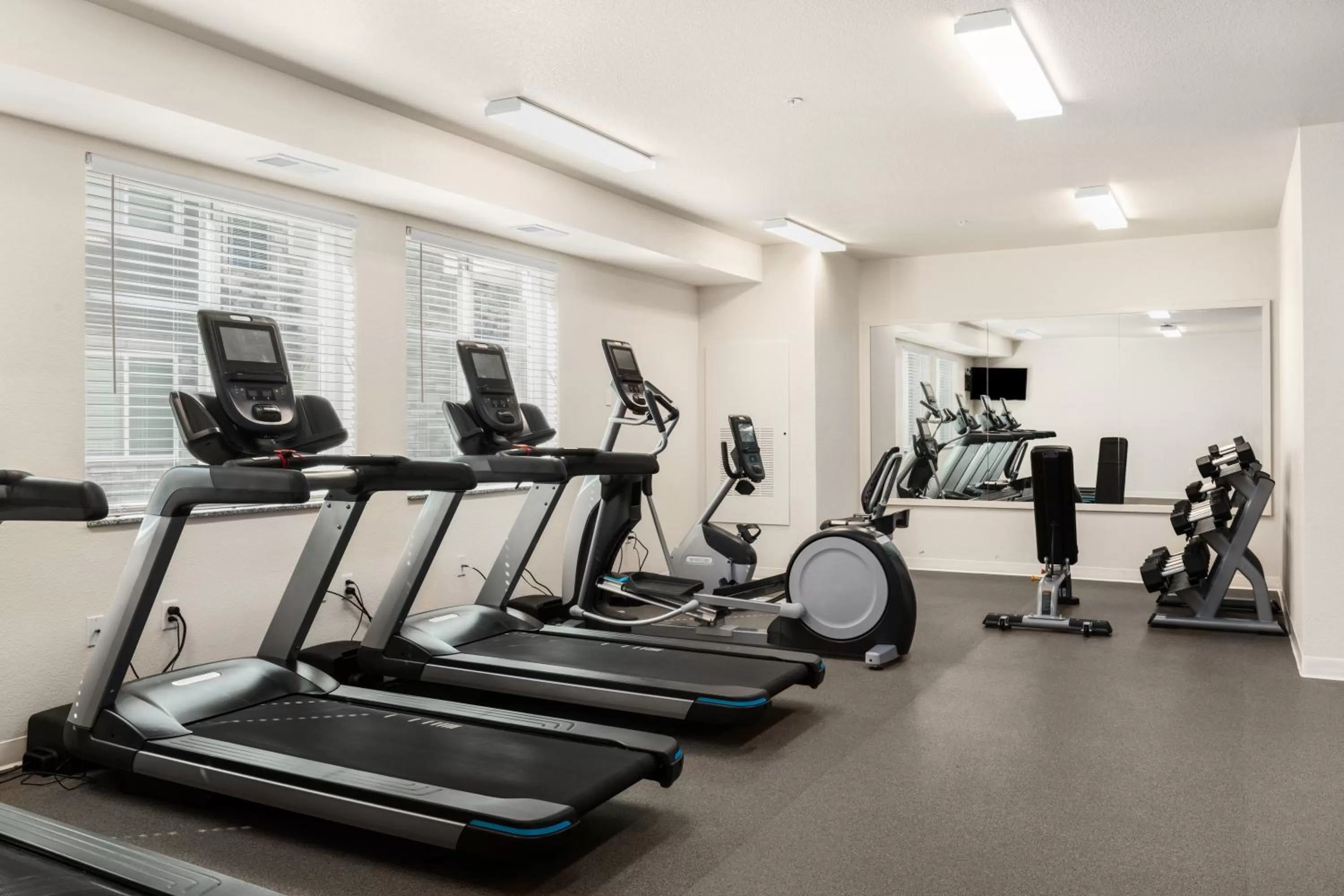 Fitness centre/facilities in WaterWalk Extended Stay by Wyndham Minneapolis - Plymouth