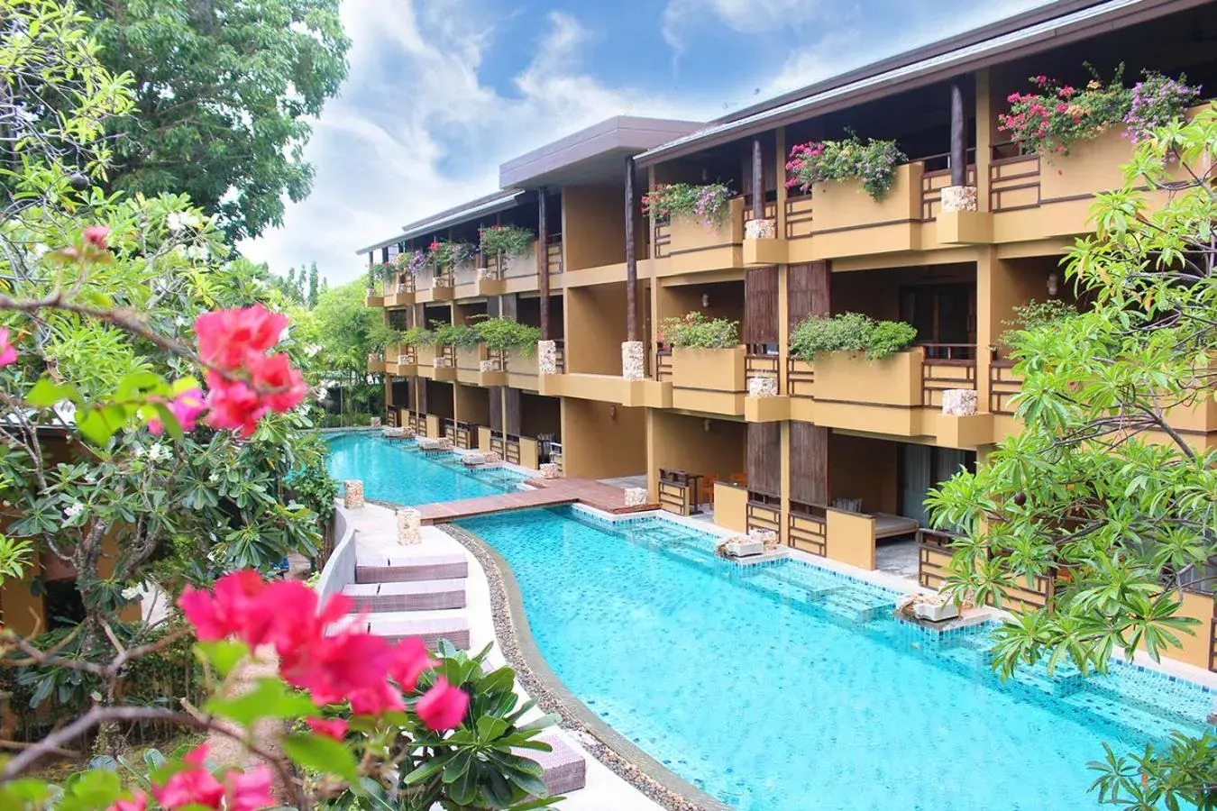 Property building in Deva Beach Resort Samui Property building in Deva Beach Resort Samui
