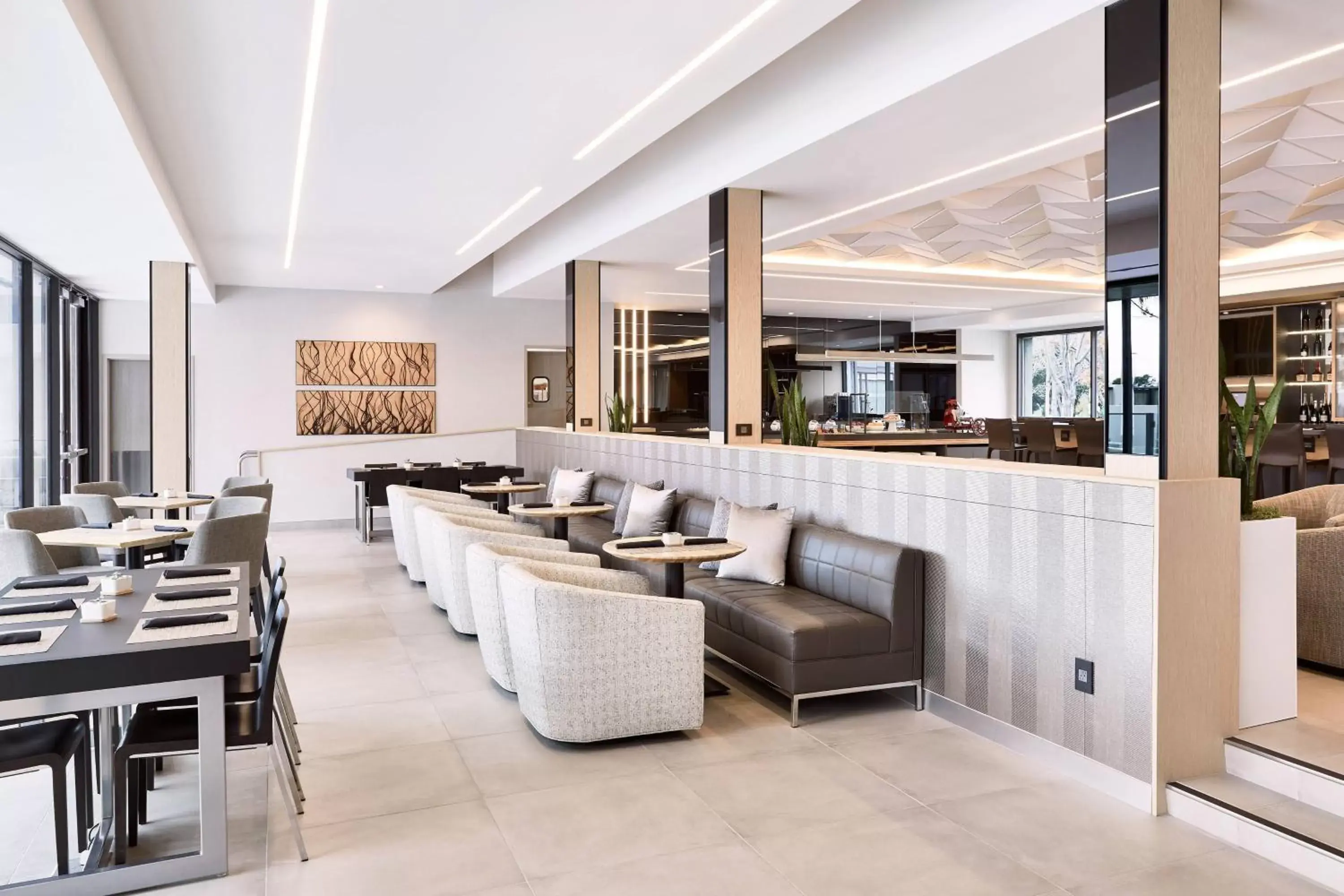 Kitchen or kitchenette, Restaurant/Places to Eat in AC Hotel by Marriott Pleasanton
