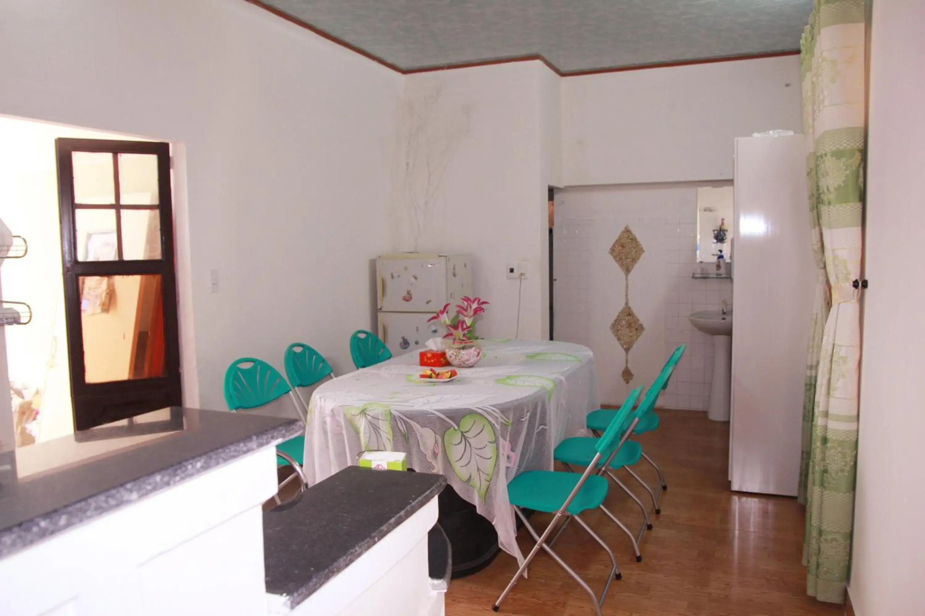 Communal kitchen, Dining Area in Sac Xanh Homestay