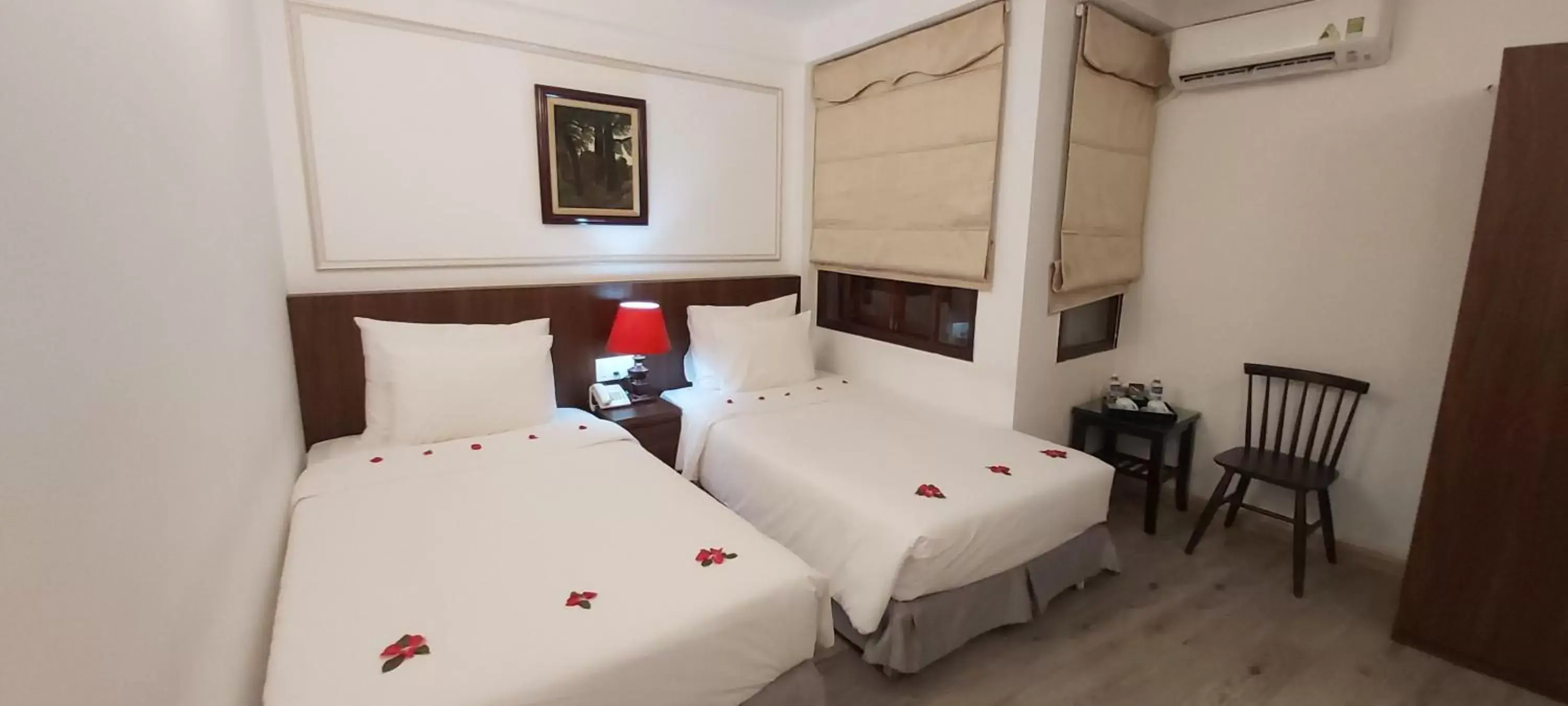 Superior Double or Twin Room in Hanoi Endless Hotel Superior Double or Twin Room in Hanoi Endless Hotel