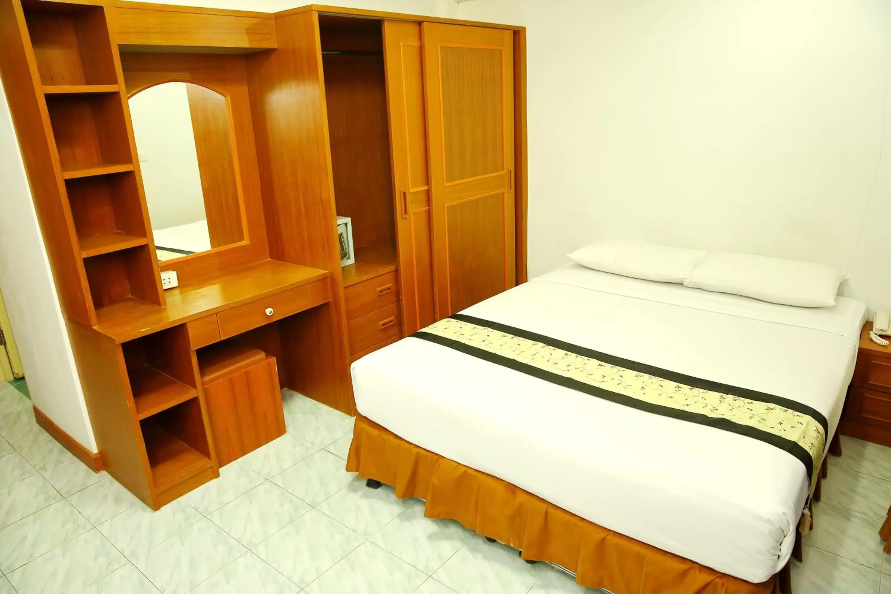 Bed in Diana Garden Resort - SHA Extra Plus