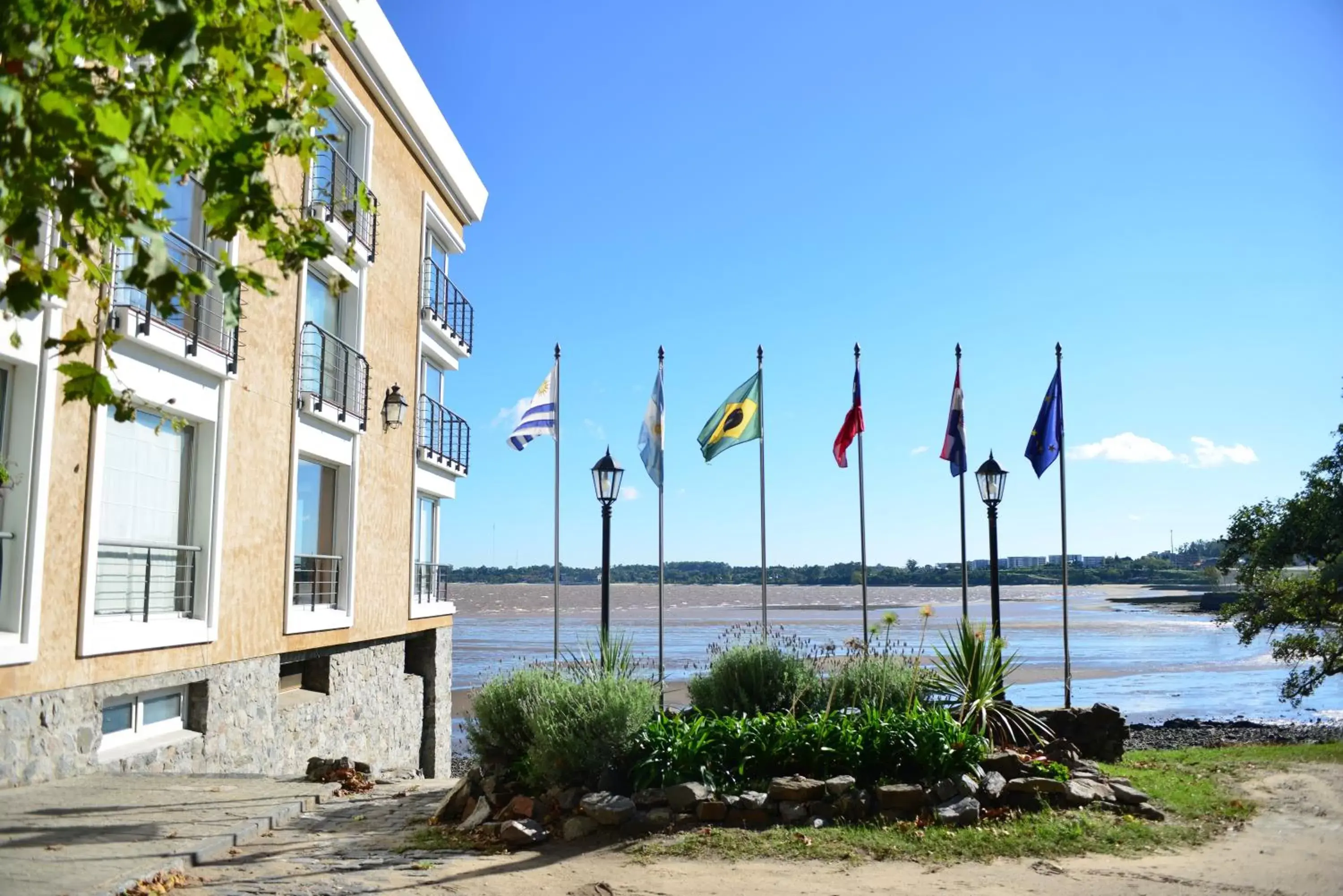 Facade/entrance, Neighborhood in Radisson Colonia Del Sacramento Hotel