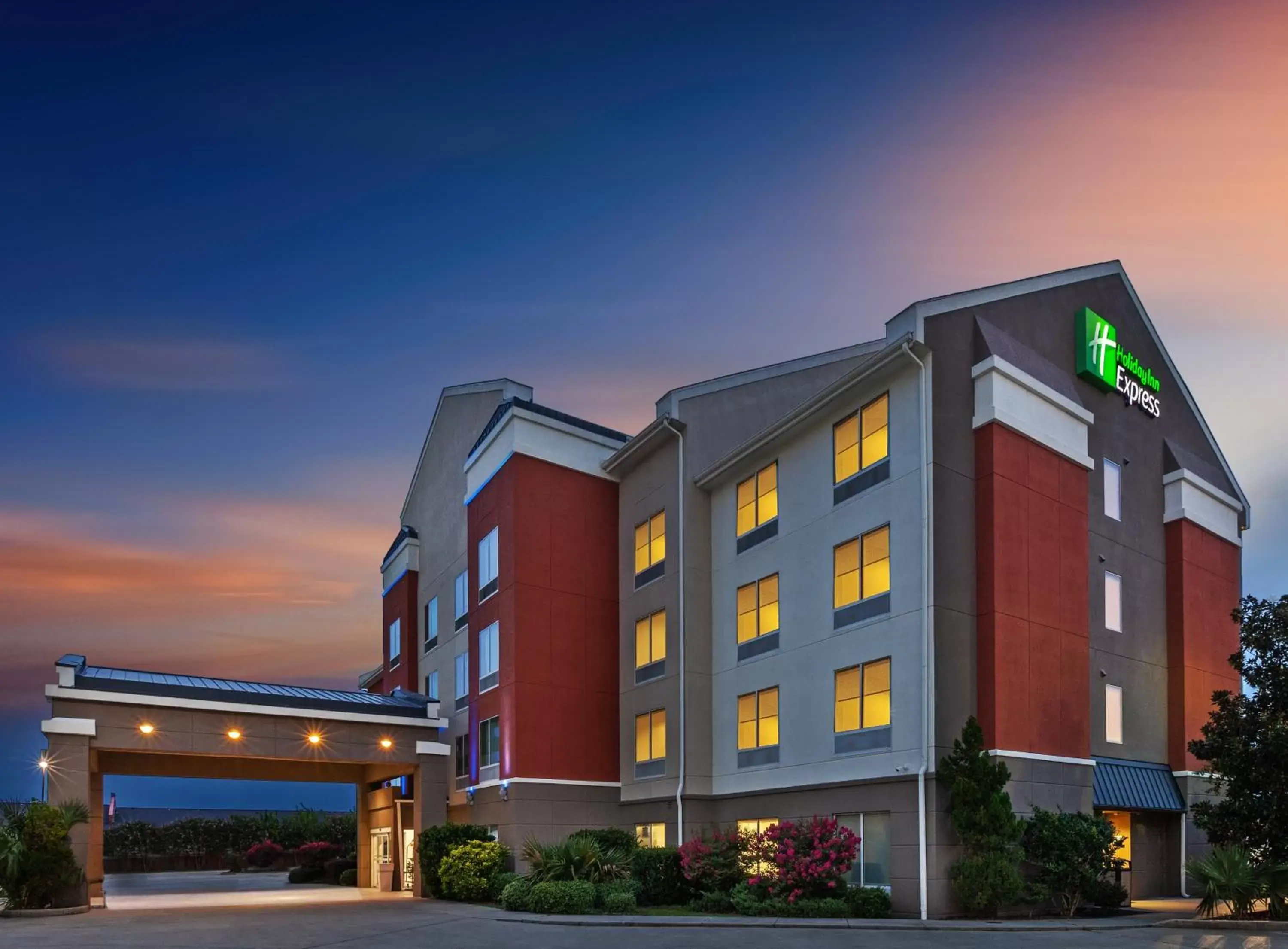 Property Building in Holiday Inn Express New Orleans East, an IHG Hotel