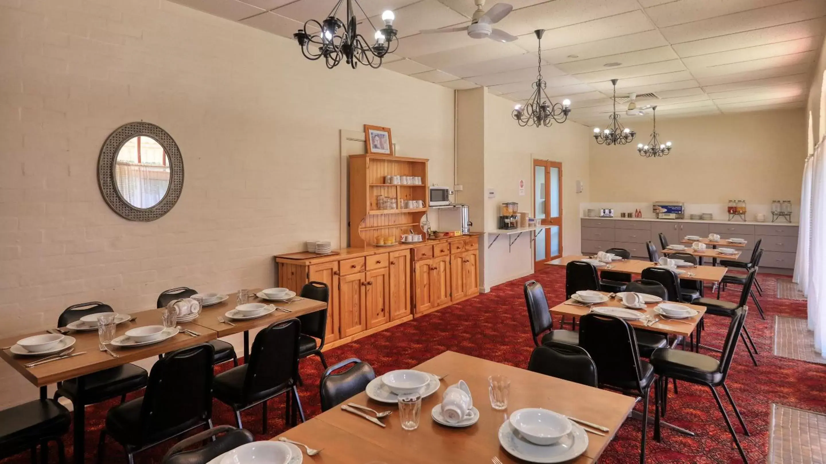 Restaurant/Places to Eat in Bishops Lodge Narrandera