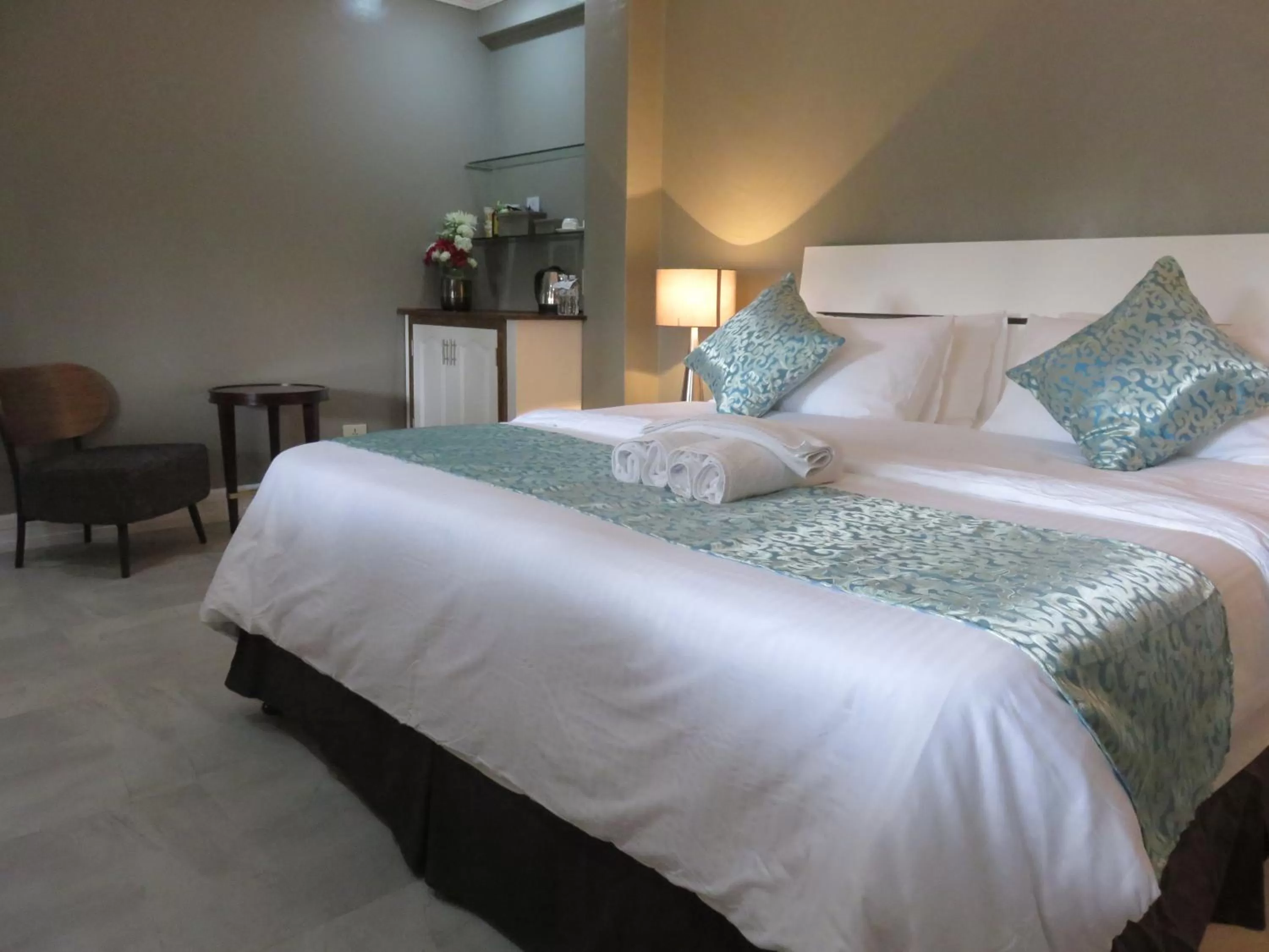 Bed in Kav&#x27;s Beach Resort