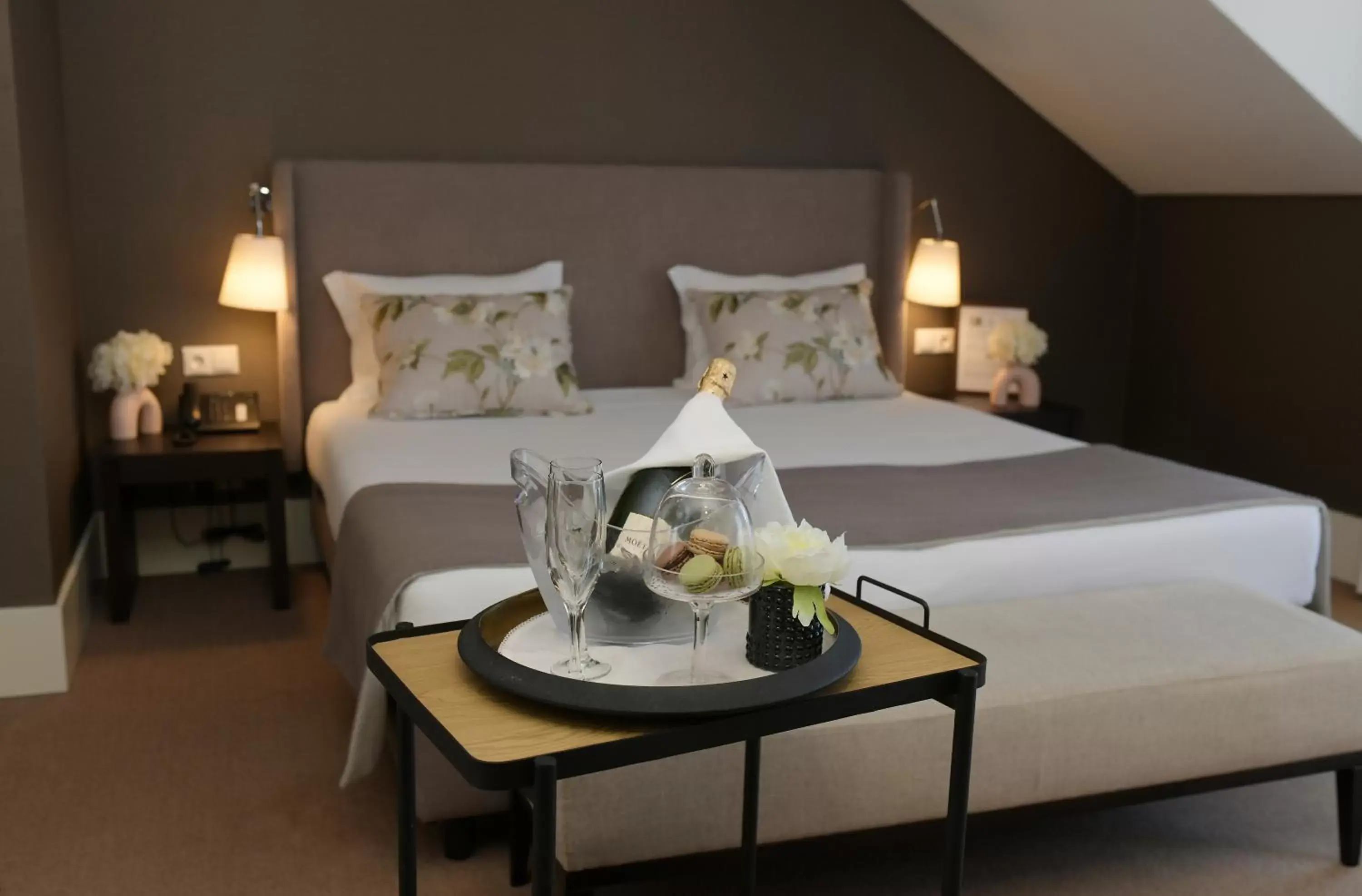 Bedroom, Bed in Universal Boutique Hotel Bedroom, Bed in Universal Boutique Hotel