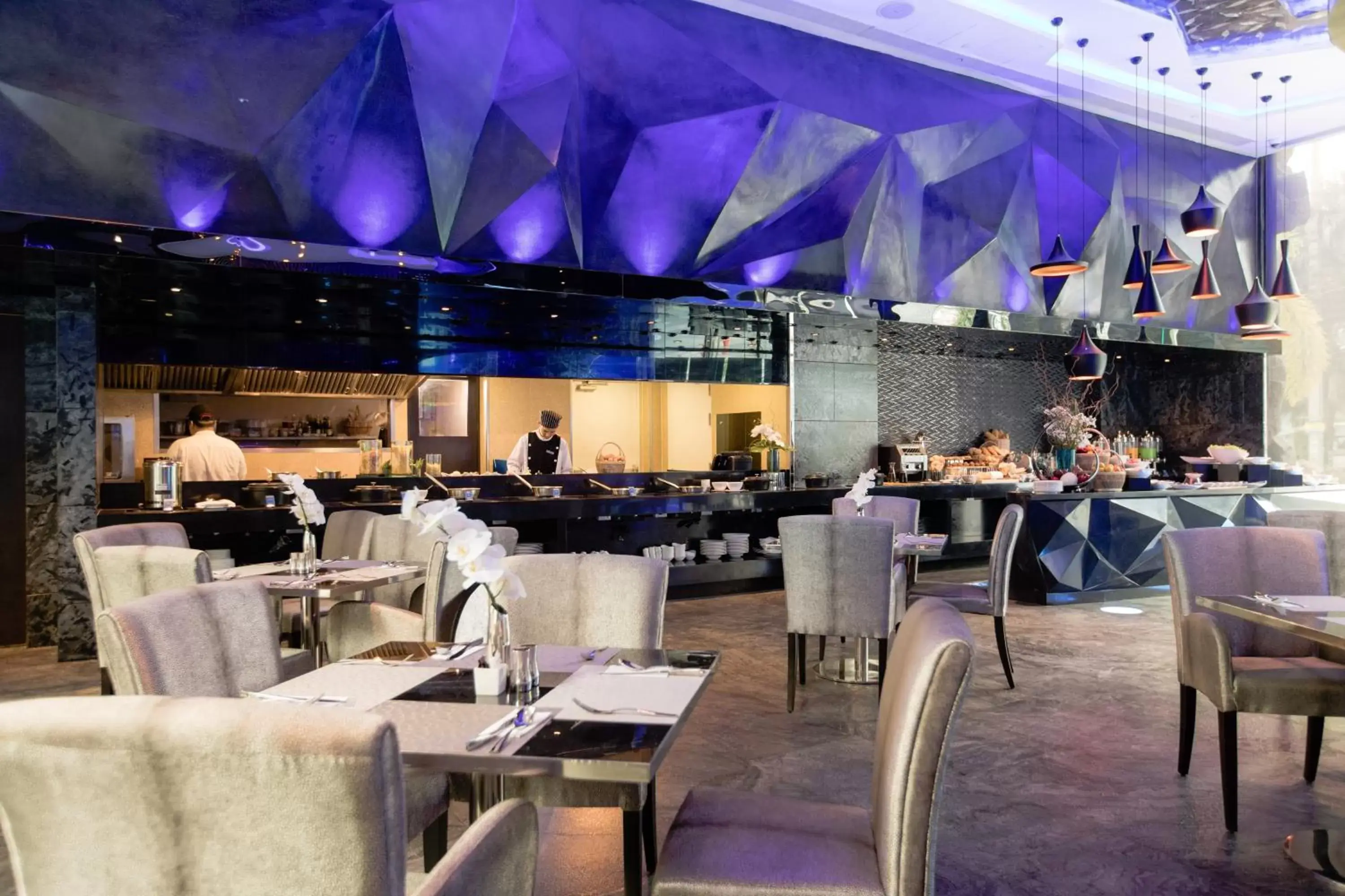 Restaurant/places to eat in Centara Azure Hotel Pattaya Restaurant/places to eat in Centara Azure Hotel Pattaya