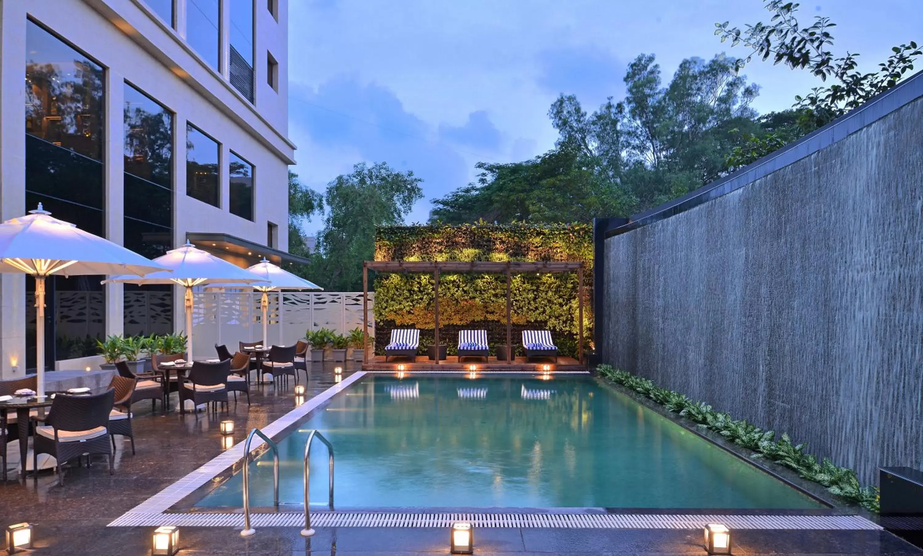 Swimming pool in Radisson Mumbai Andheri MIDC Swimming pool in Radisson Mumbai Andheri MIDC