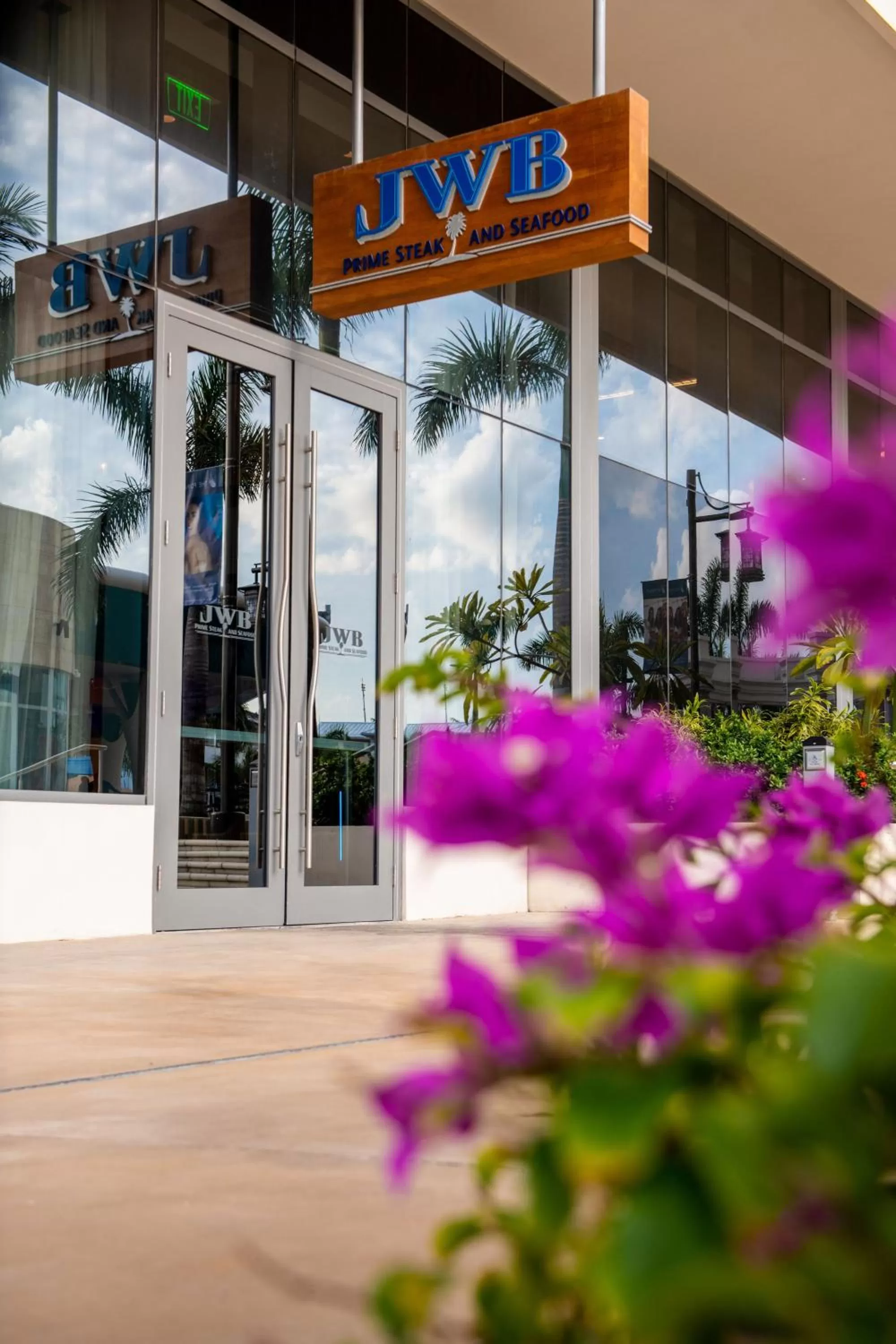 Restaurant/places to eat in Margaritaville Beach Resort Nassau