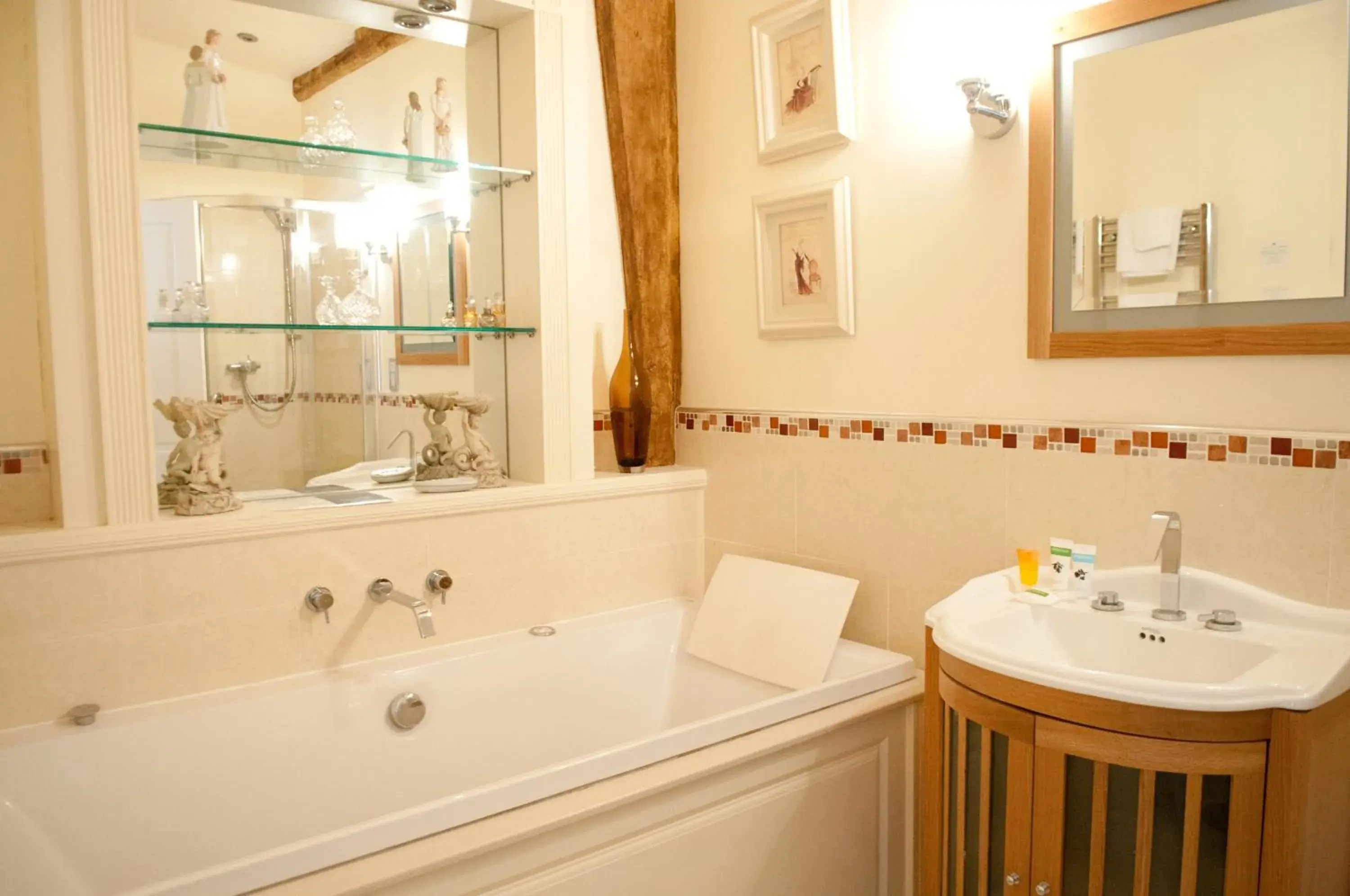 Bathroom in Dunsley Hall Hotel