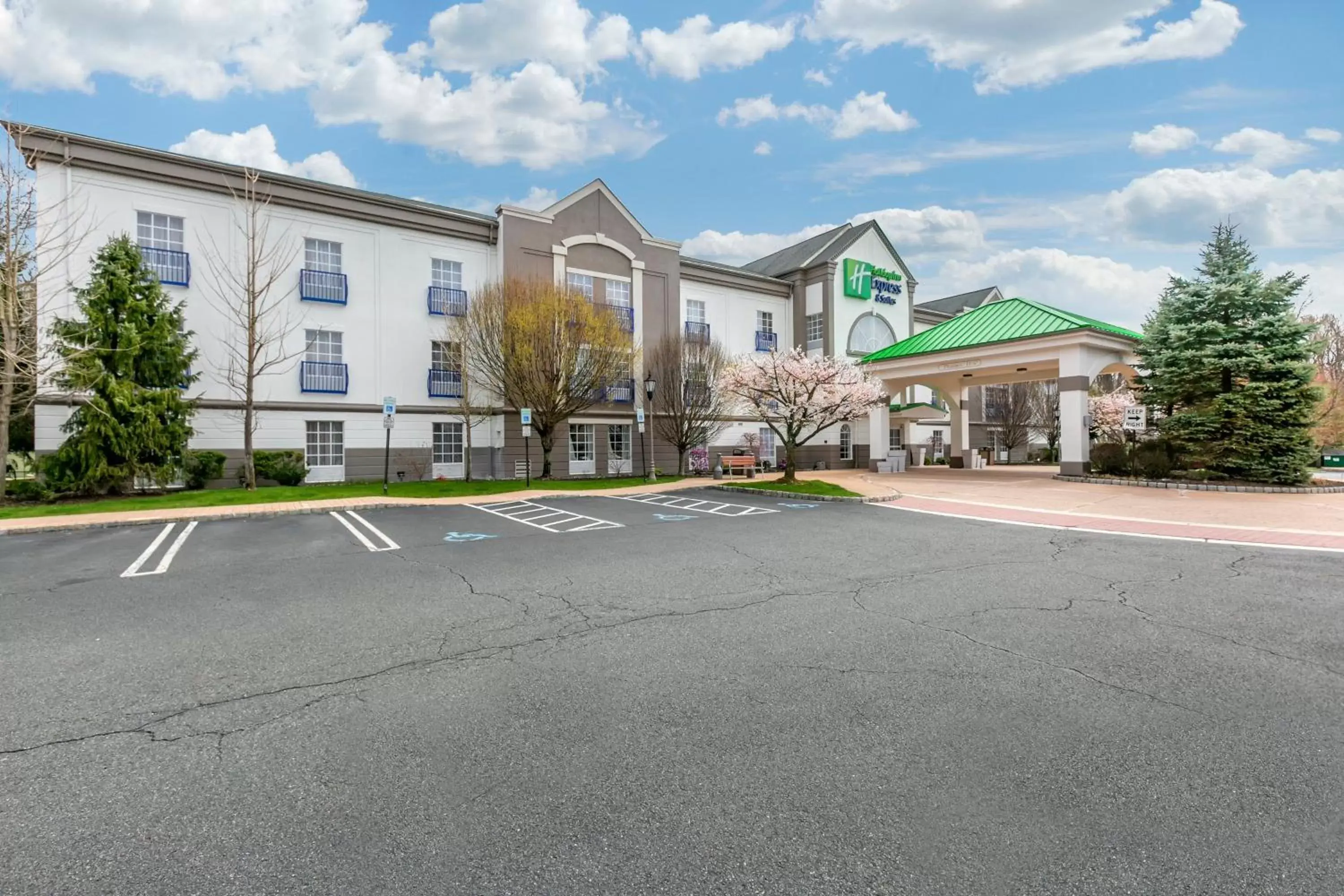 Property Building in Holiday Inn Express Mount Arlington, an IHG Hotel