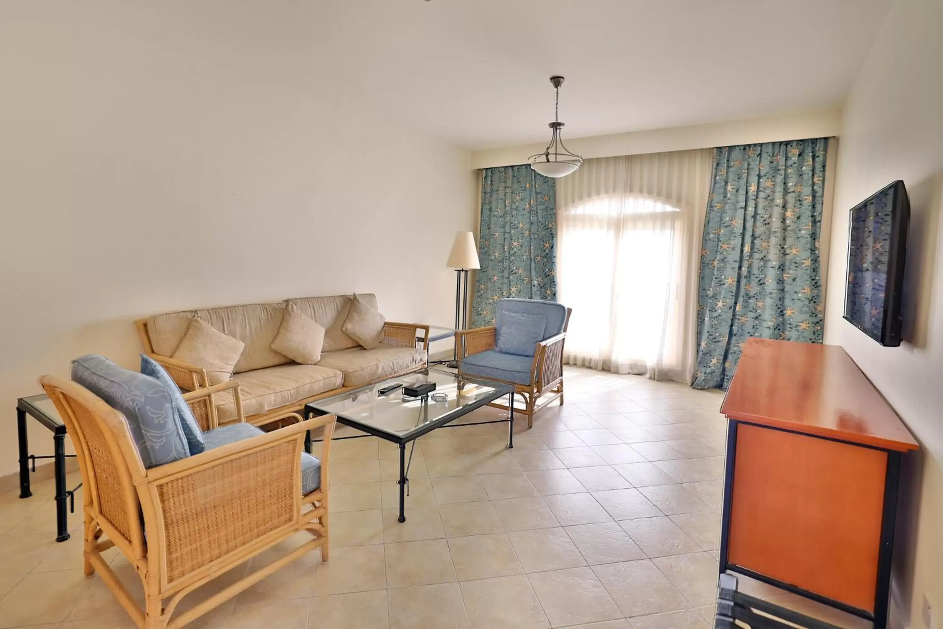 Living room, Seating Area in Marina Plaza Hotel Tala Bay