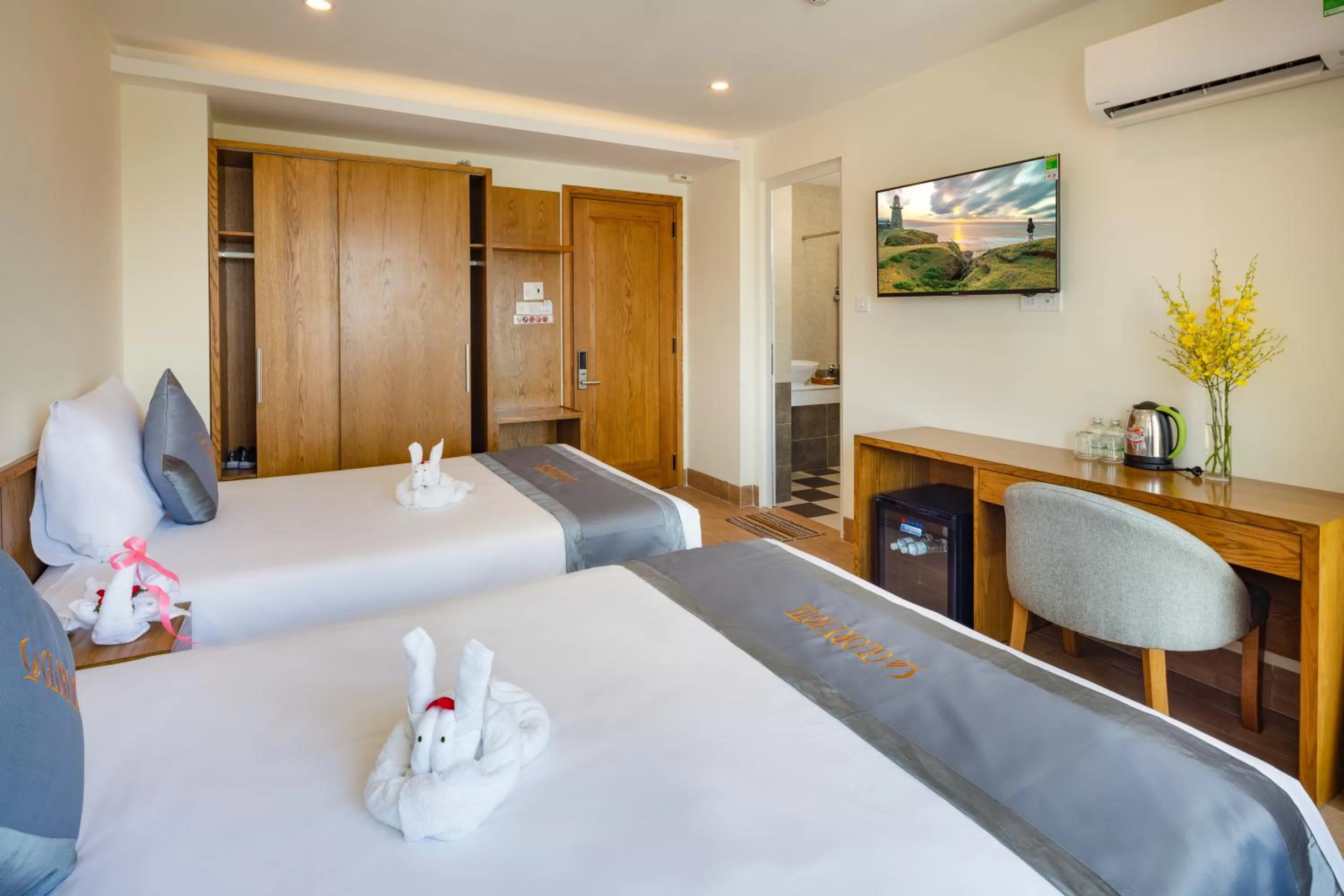 Photo of the whole room, Bed in Glory Nha Trang Hotel