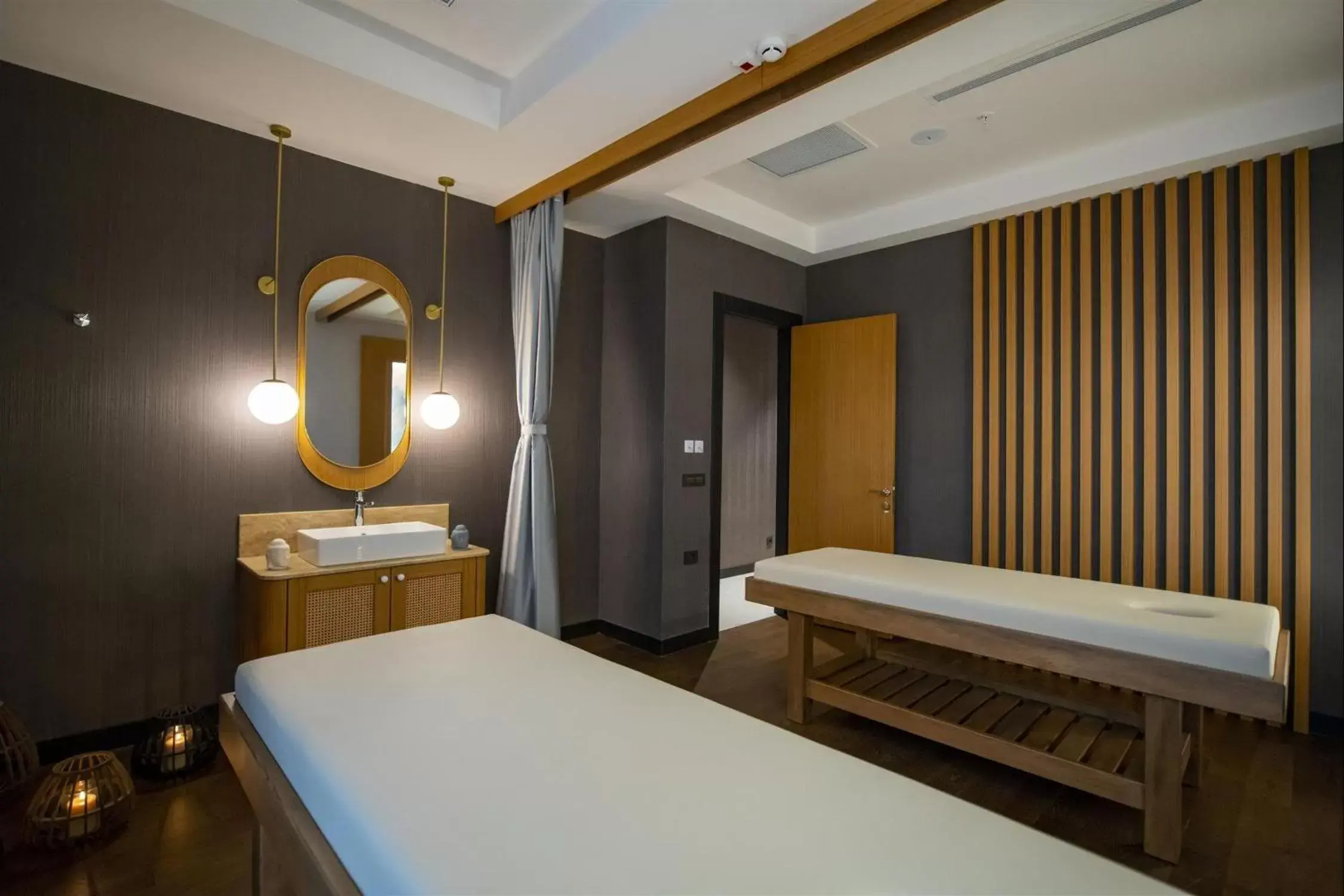 Spa and wellness centre/facilities, Bed in Crowne Plaza Ankara, an IHG Hotel