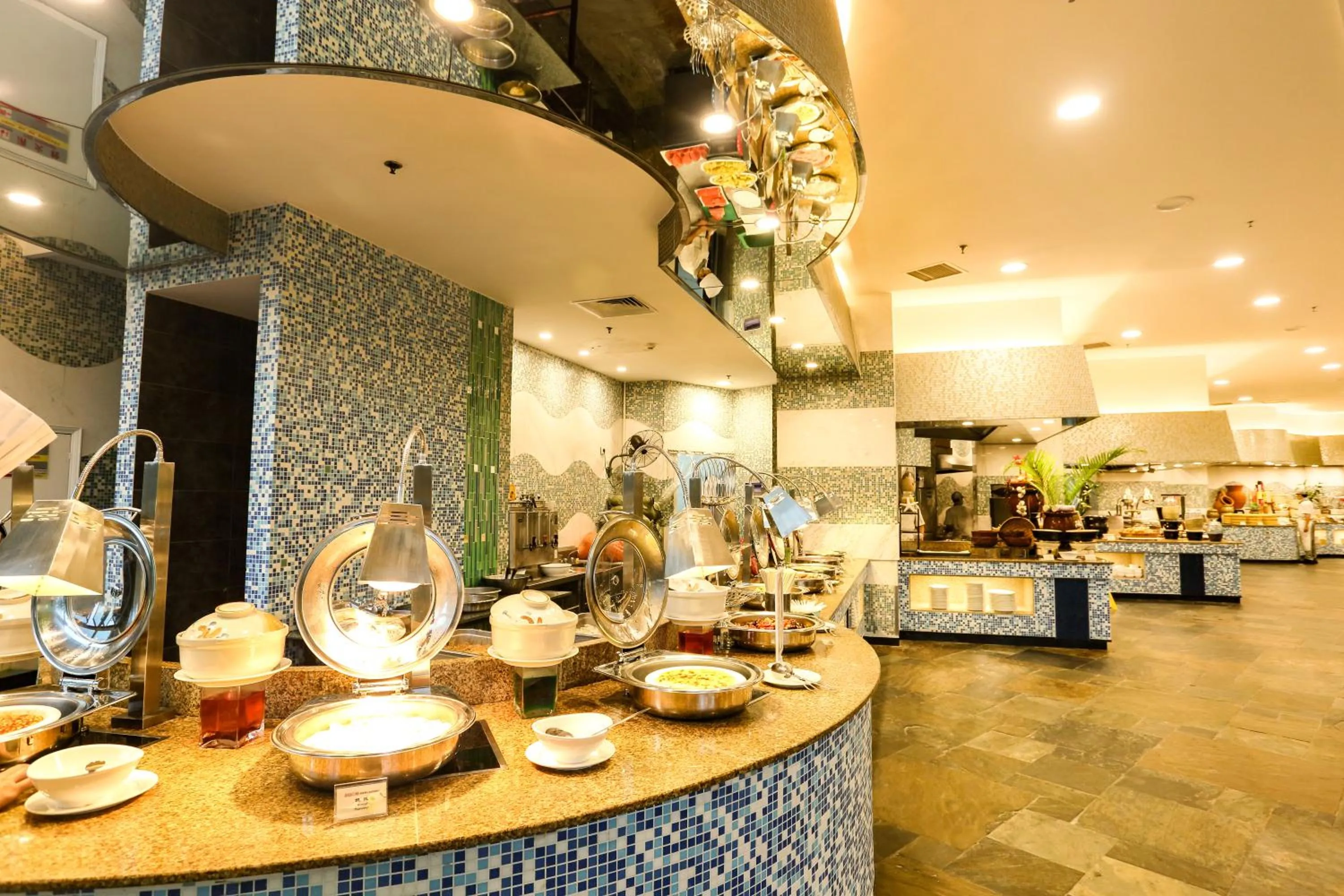 Food and drinks in Sunshine Resort Intime Sanya