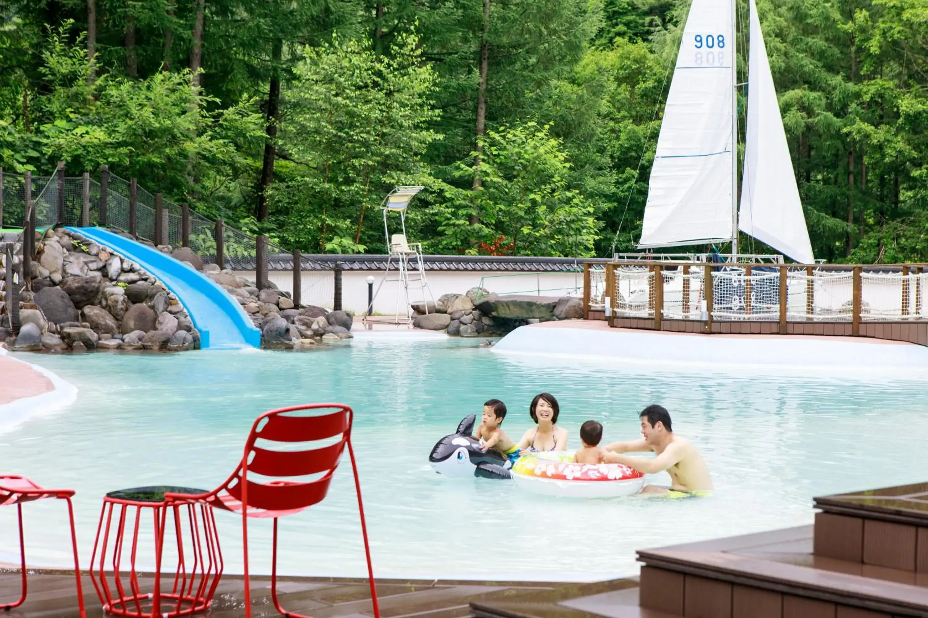 Swimming Pool in Kitayuzawa Mori no Soraniwa