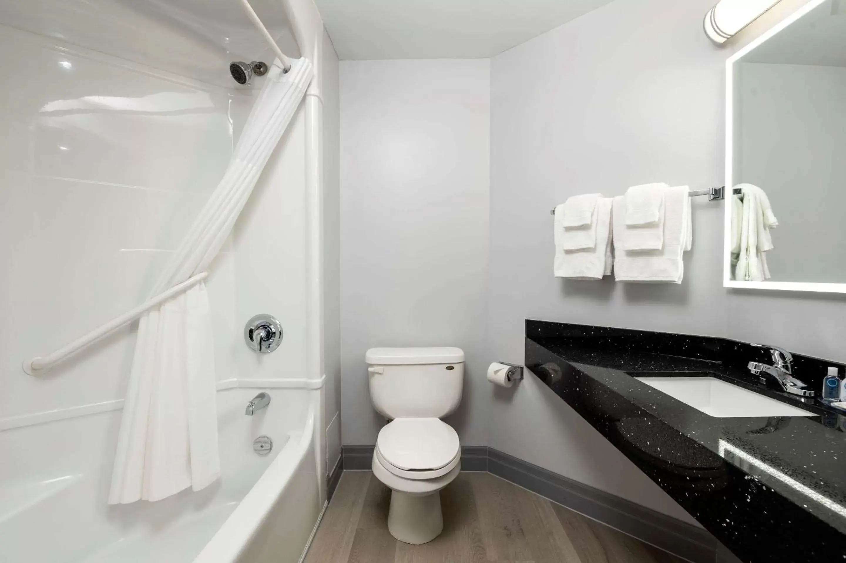 Bathroom in Comfort Hotel