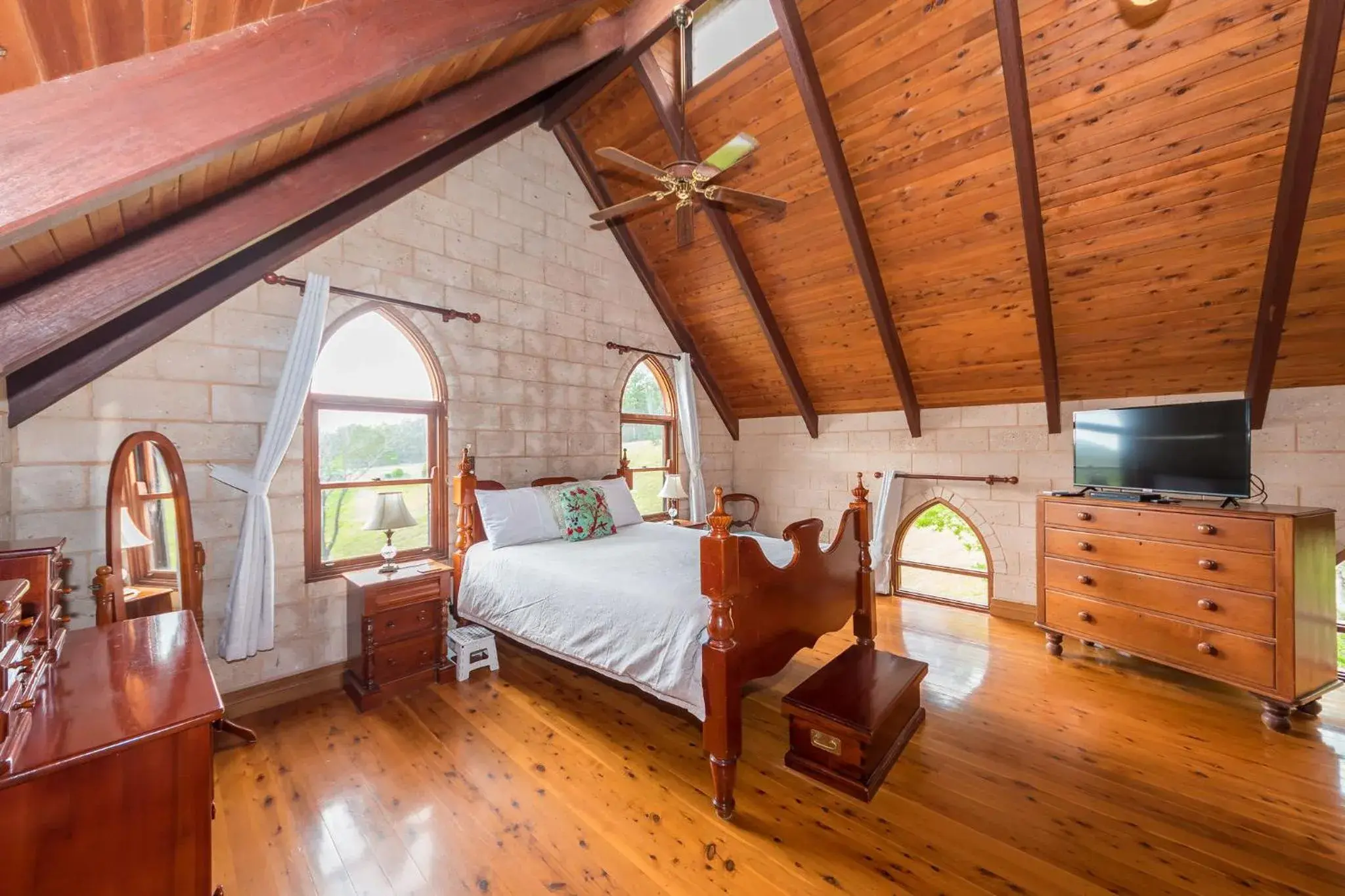 Bedroom in Clarendon Forest Retreat