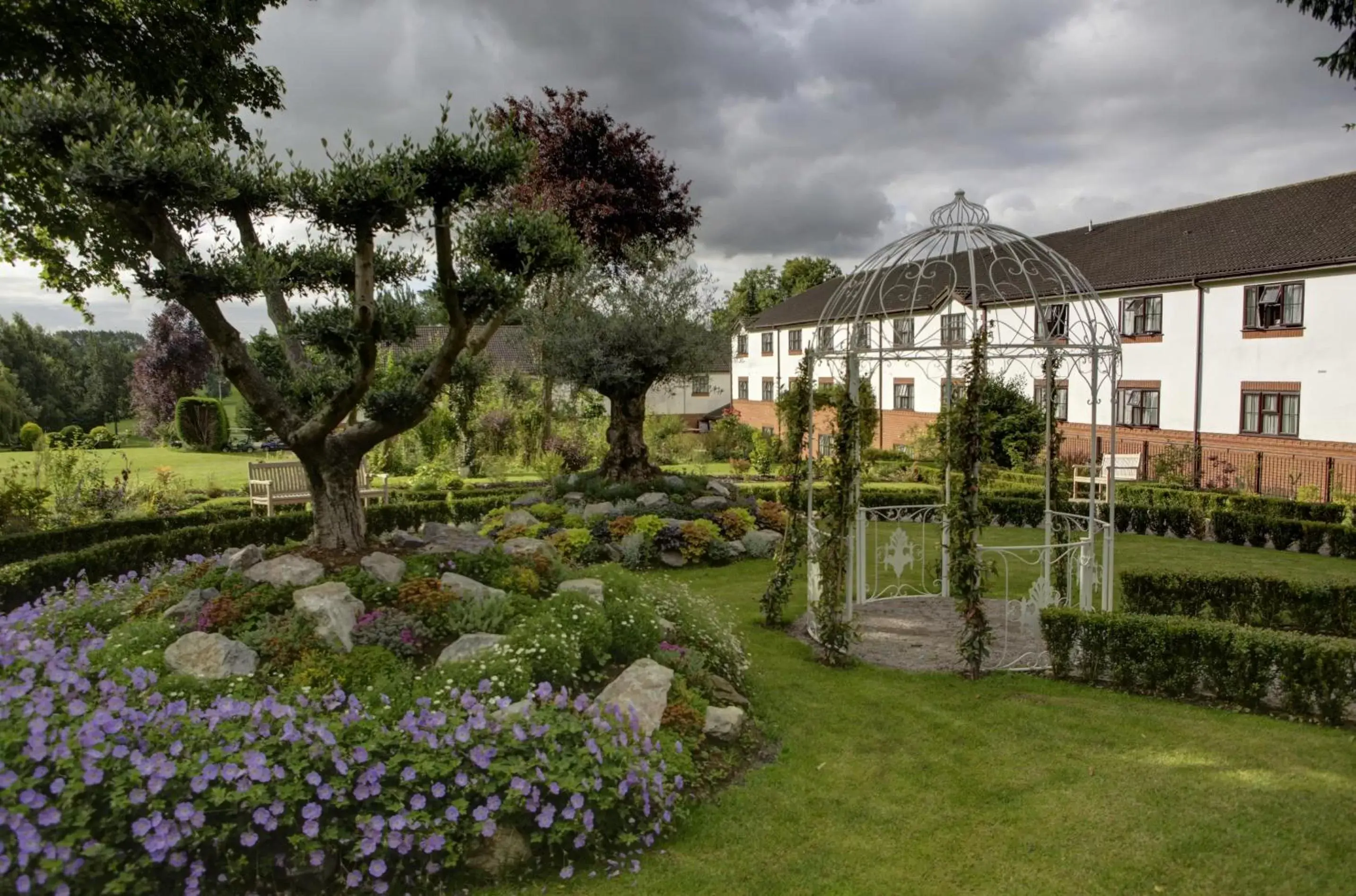 Garden, Property Building in Best Western Plus Ullesthorpe Court Hotel & Golf Club